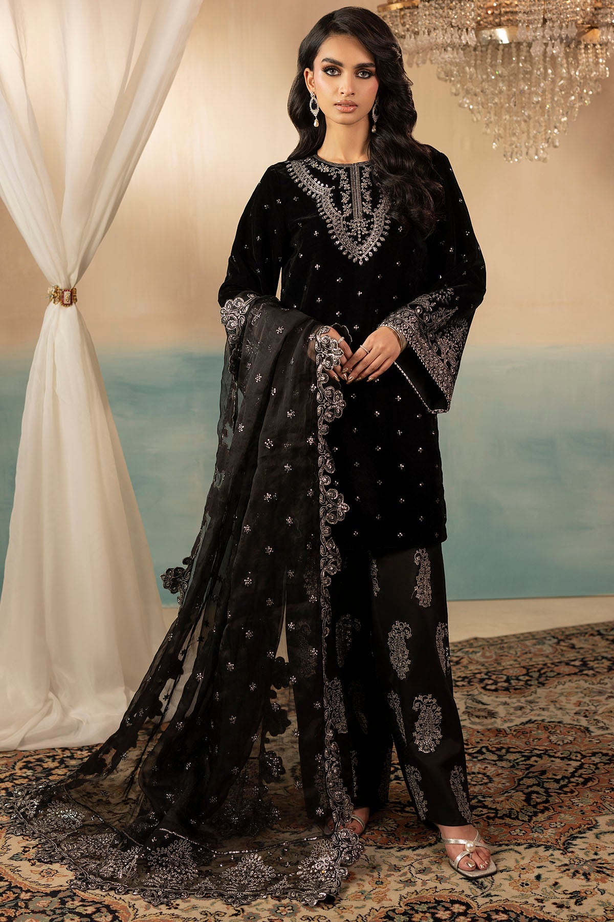 5670-KATIE EMBROIDERED VELVET UNSTITCHED