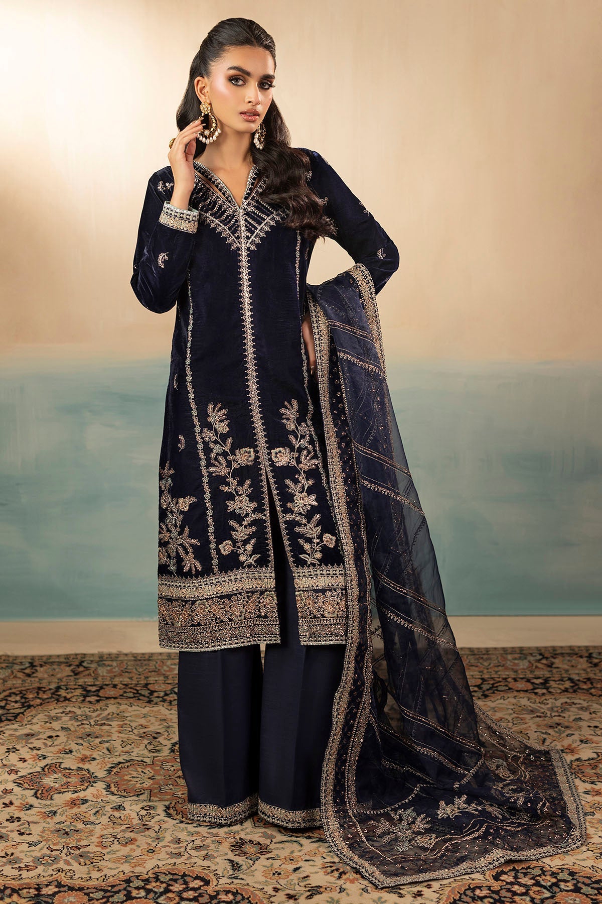5675-WILLA EMBROIDERED VELVET STITCHED