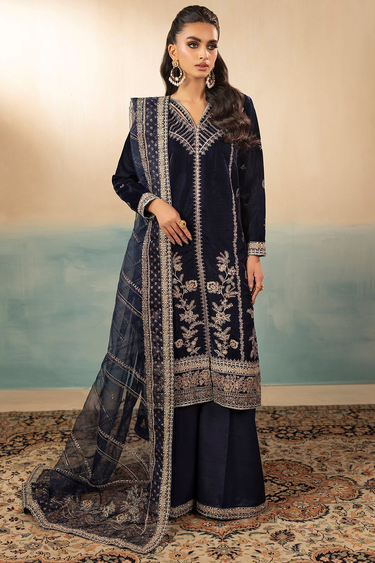 5675-WILLA EMBROIDERED VELVET STITCHED