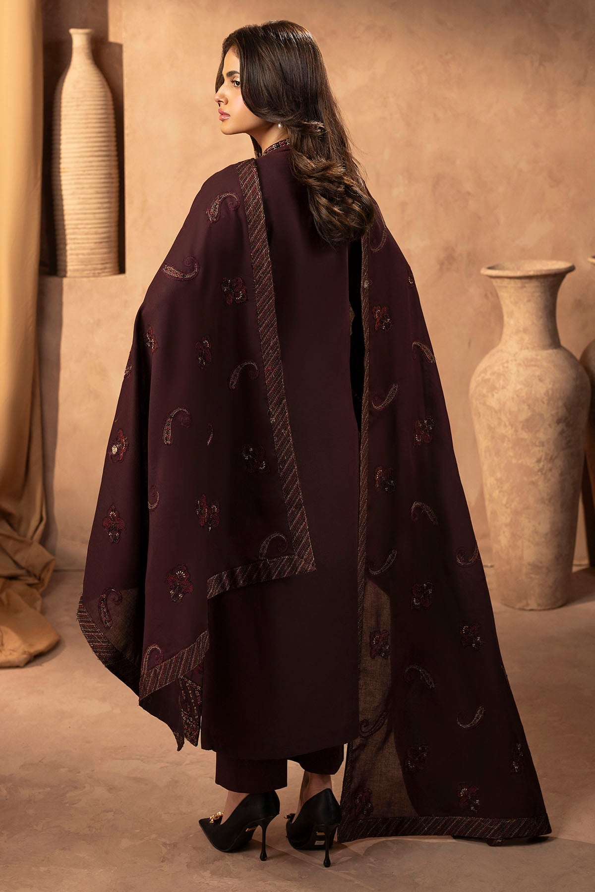 5681-GLADE EMBROIDERED KHADDAR UNSTITCHED