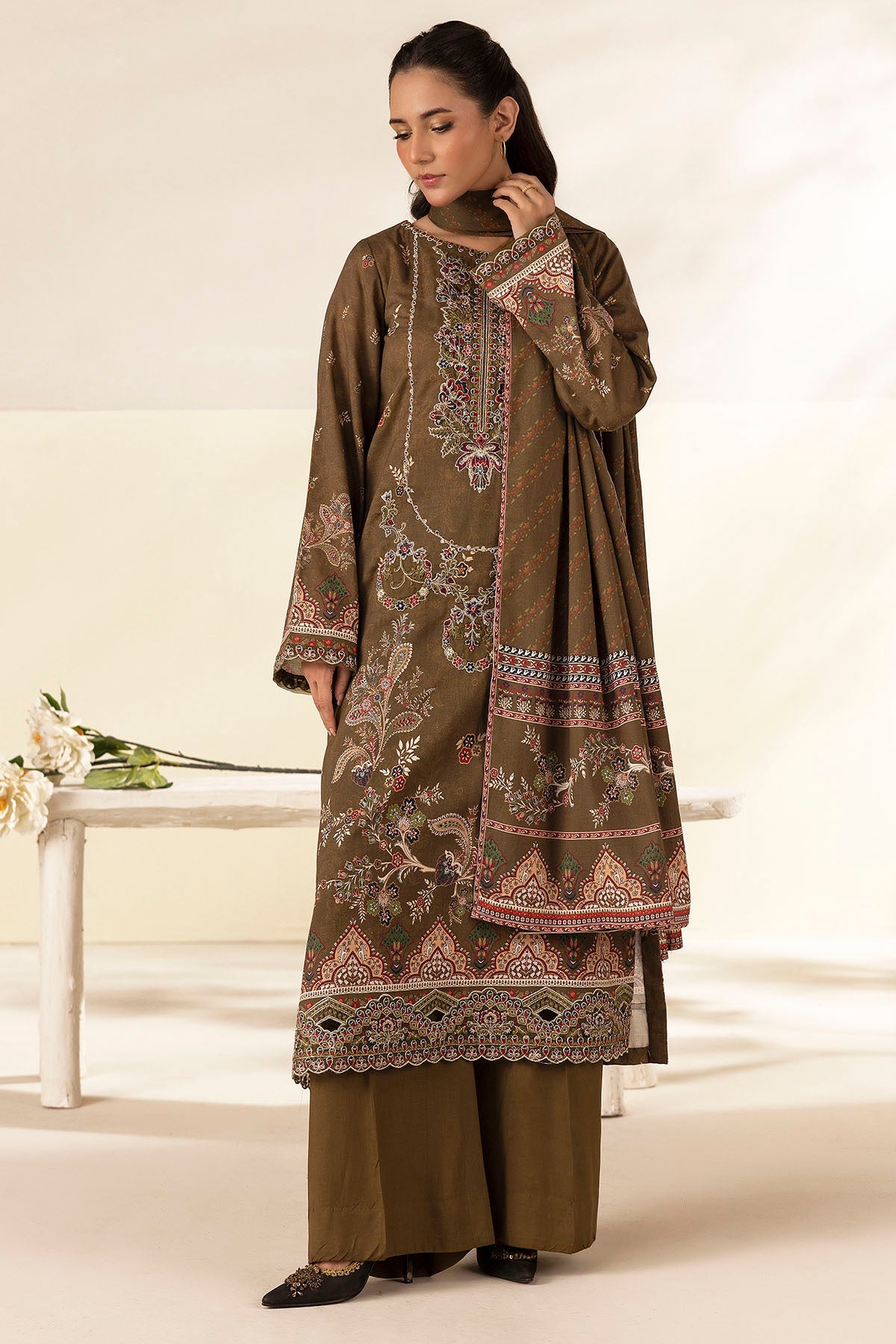 5697-SAINA DIGITAL PRINTED LINEN STITCHED