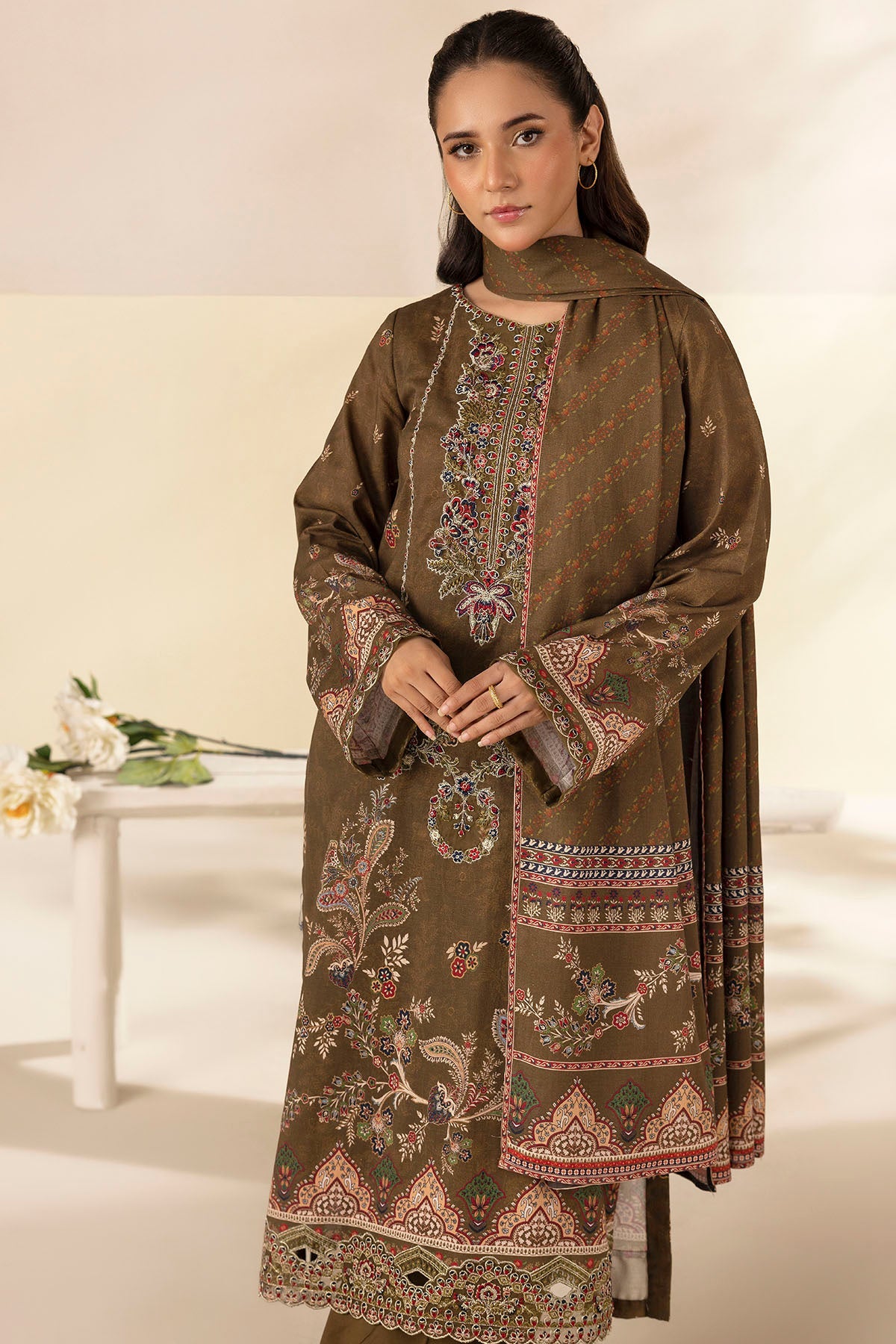 5697-SAINA DIGITAL PRINTED LINEN STITCHED