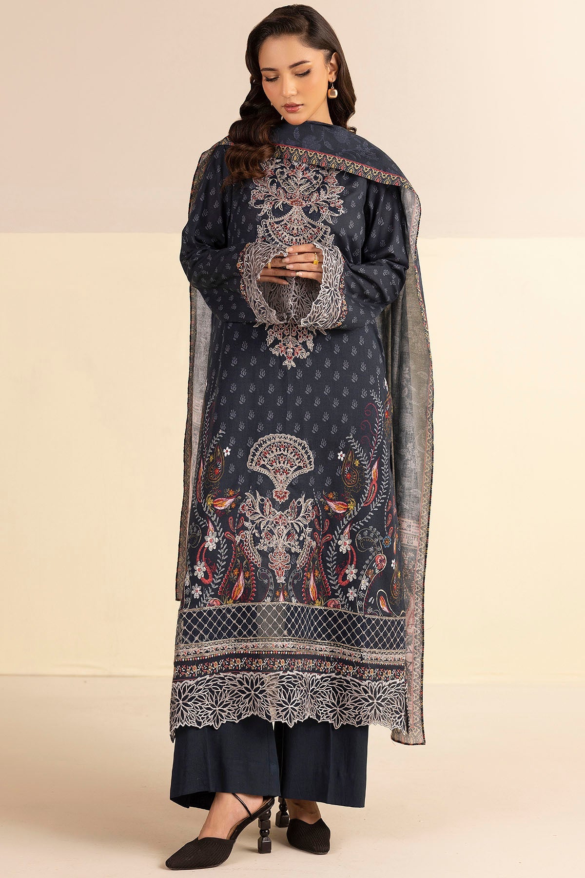 5705-MUNIHA DIGITAL PRINTED LINEN STITCHED
