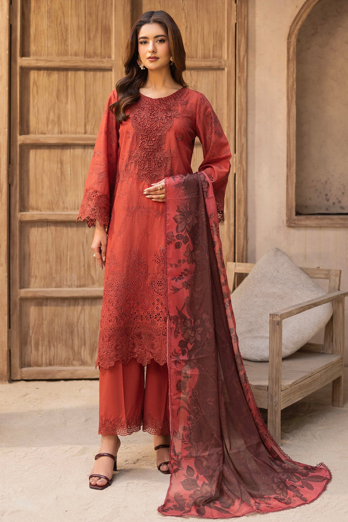 5730-AURA EMBROIDERED LAWN STITCHED
