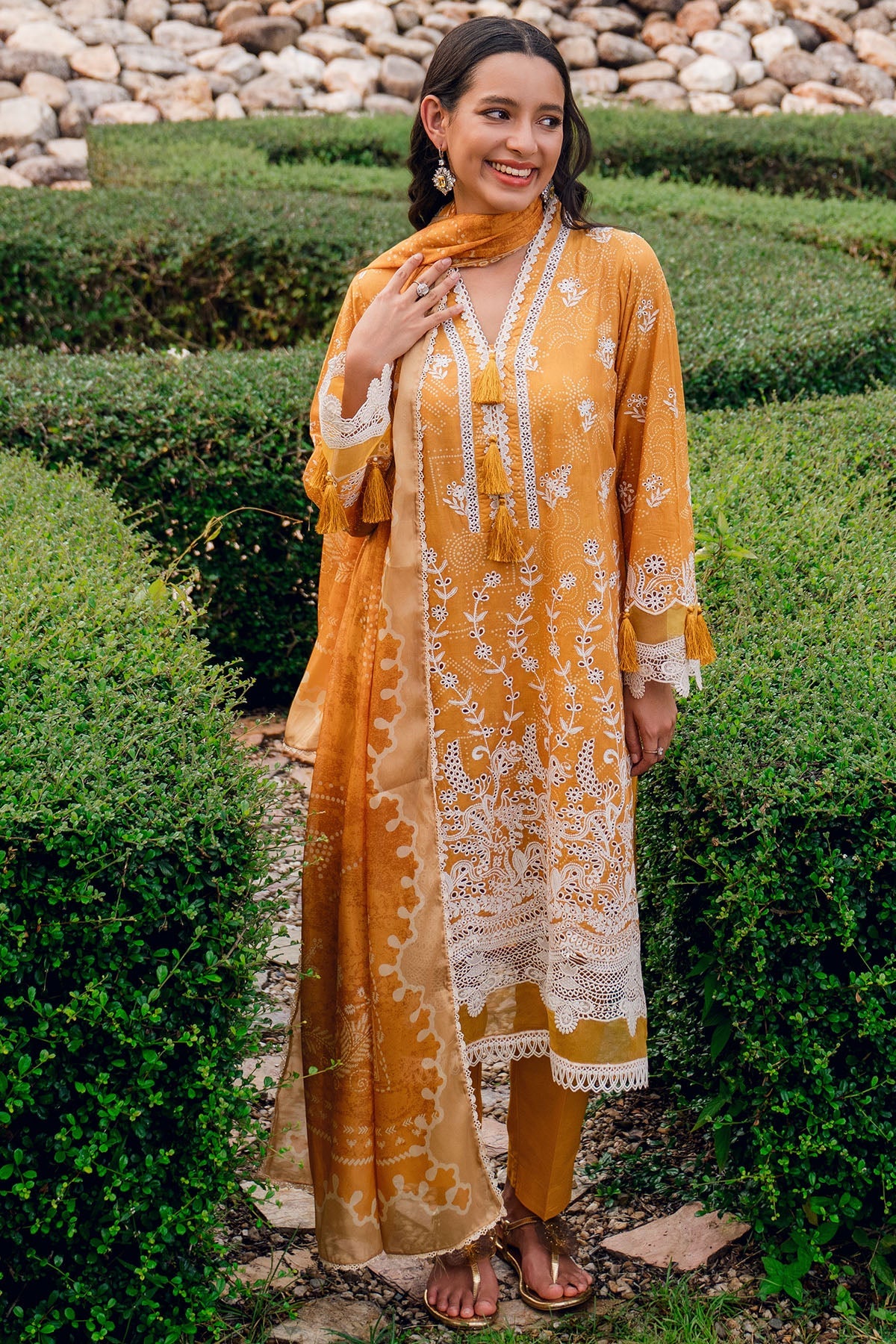 5735-LIMELIGHT EMBROIDERED LAWN UNSTITCHED