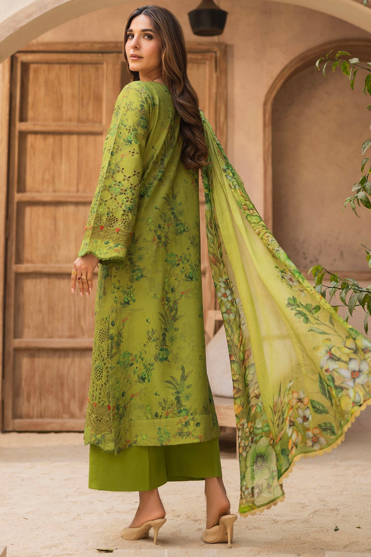 5737-GLAMORAIS EMBROIDERED LAWN STITCHED