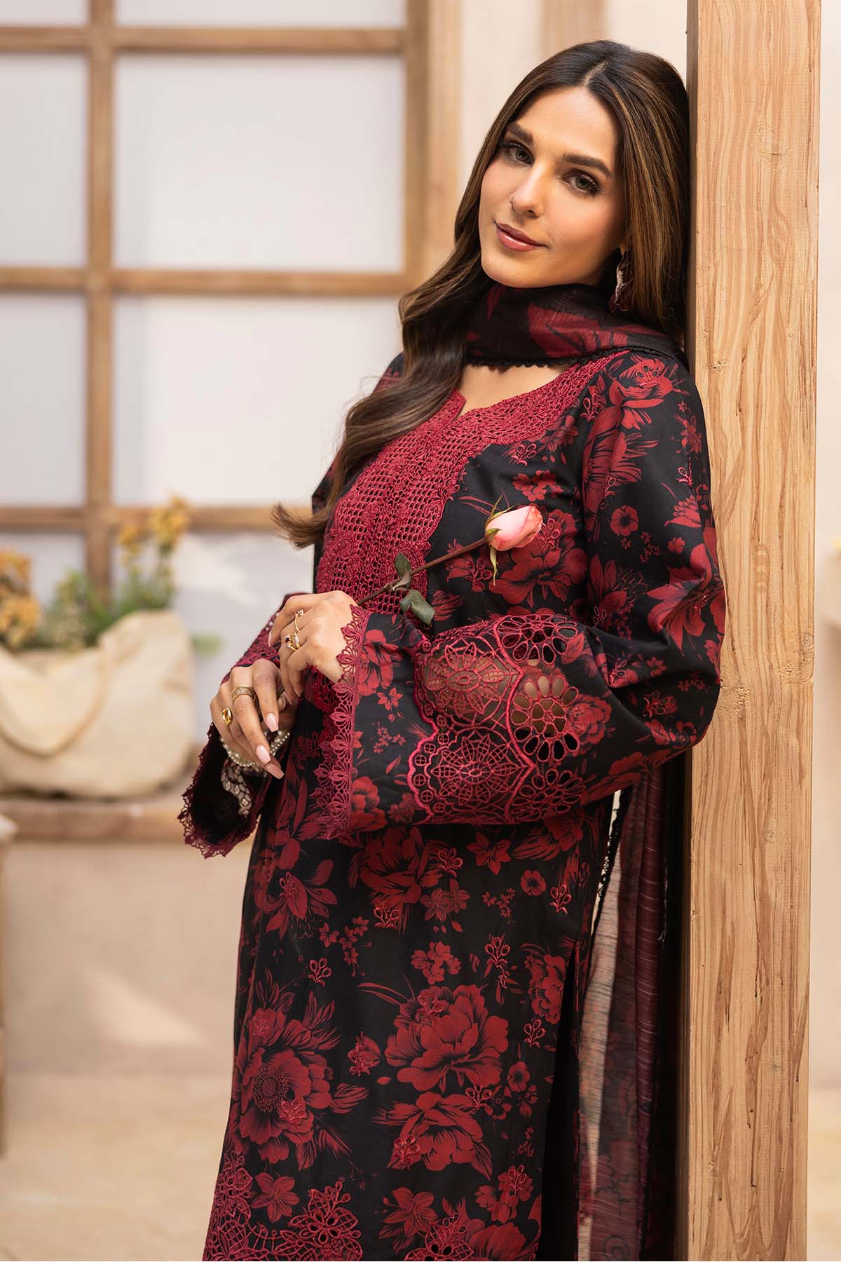 5738-MUSE EMBROIDERED LAWN UNSTITCHED