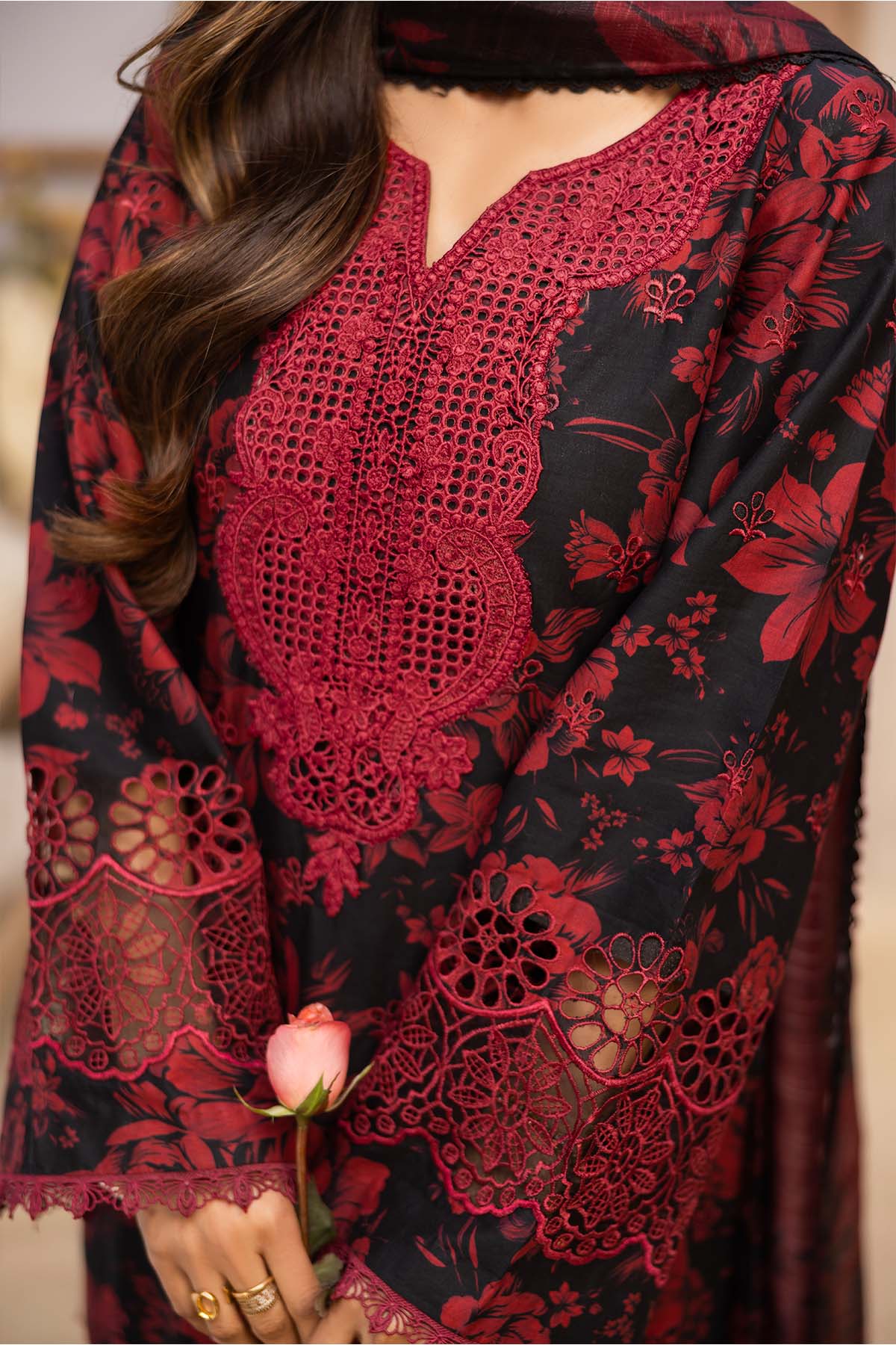 5738-MUSE EMBROIDERED LAWN UNSTITCHED