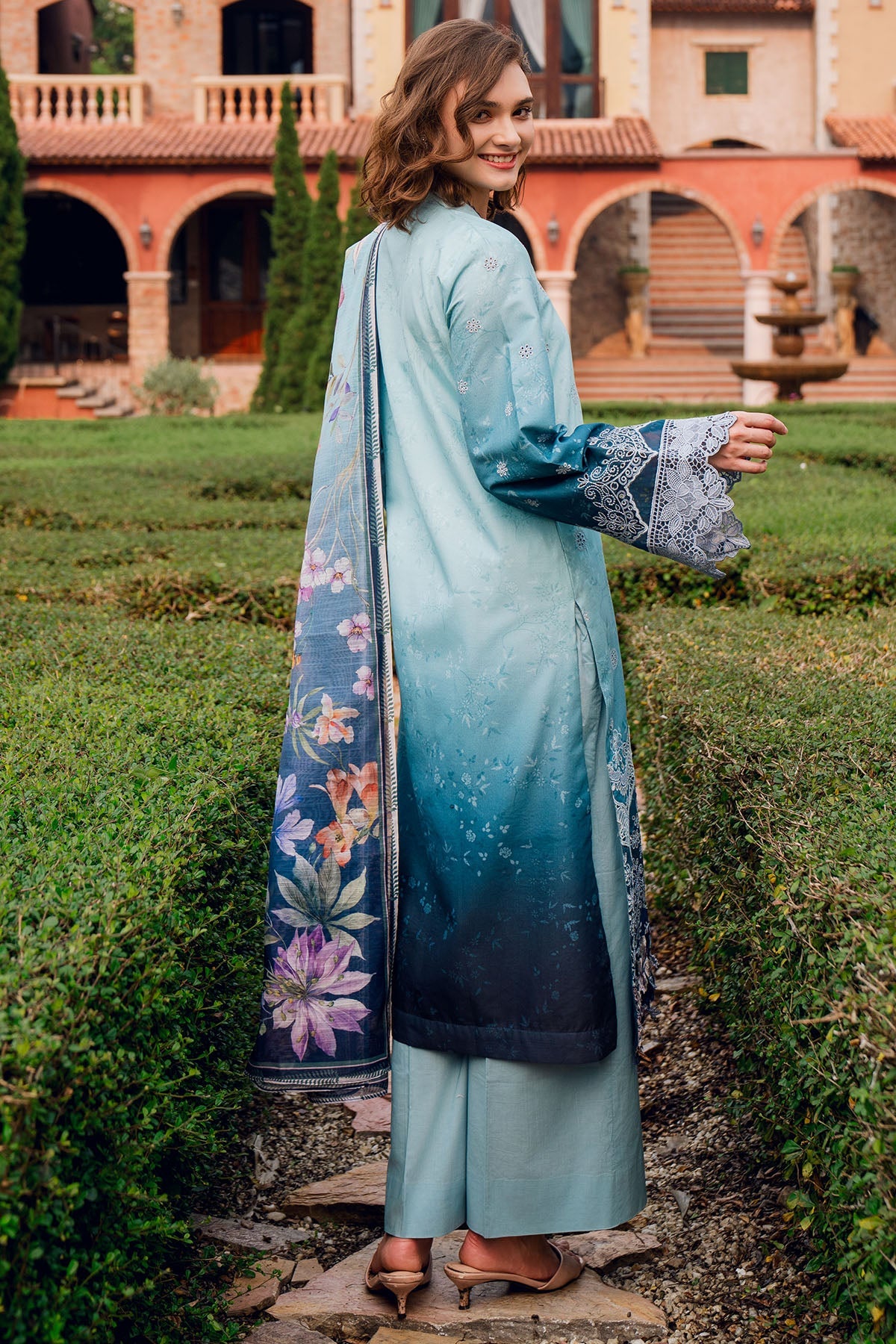5815-SUNLIT EMBROIDERED LAWN STITCHED