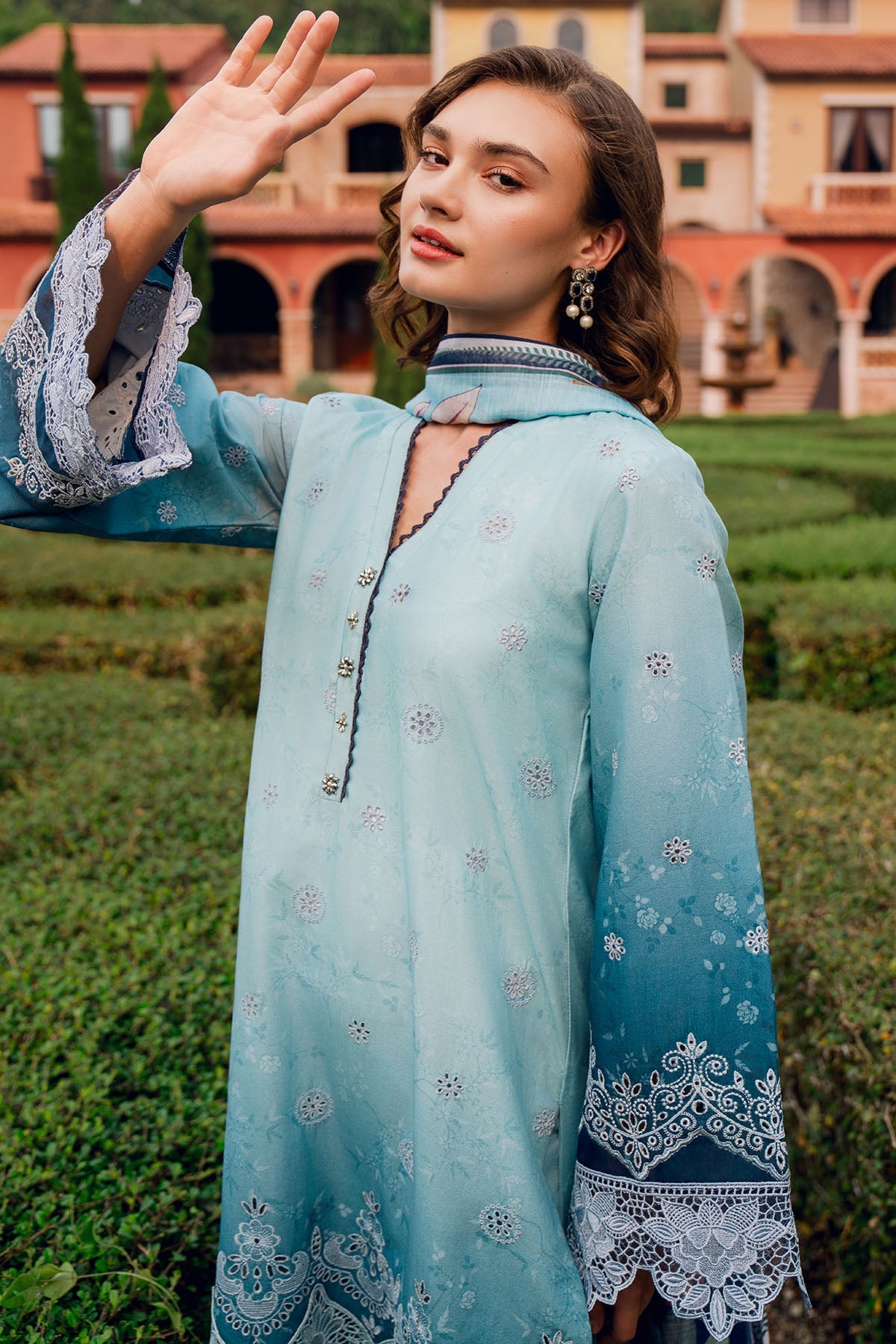 5815-SUNLIT EMBROIDERED LAWN STITCHED