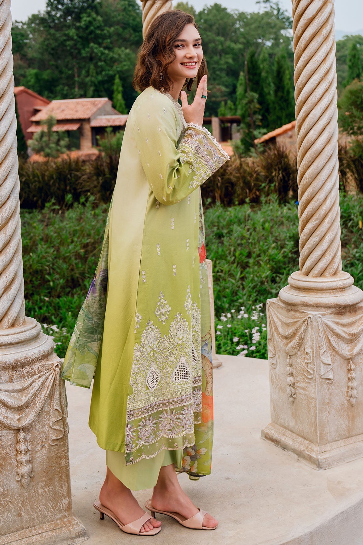 5816-DOVE EMBROIDERED LAWN STITCHED