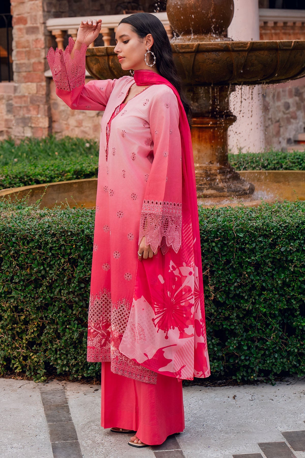 5817-ZYVA EMBROIDERED LAWN STITCHED