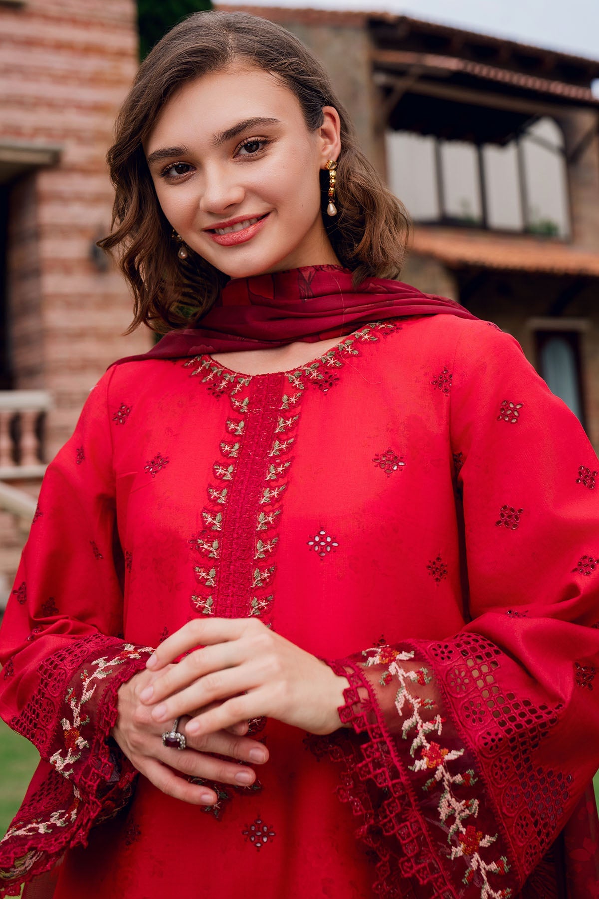 5821-SAMAA EMBROIDERED LAWN STITCHED