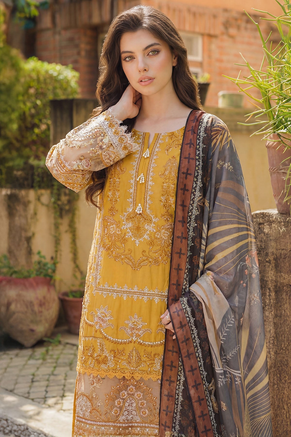 5834-ALYSSA EMBROIDERED LAWN UNSTITCHED