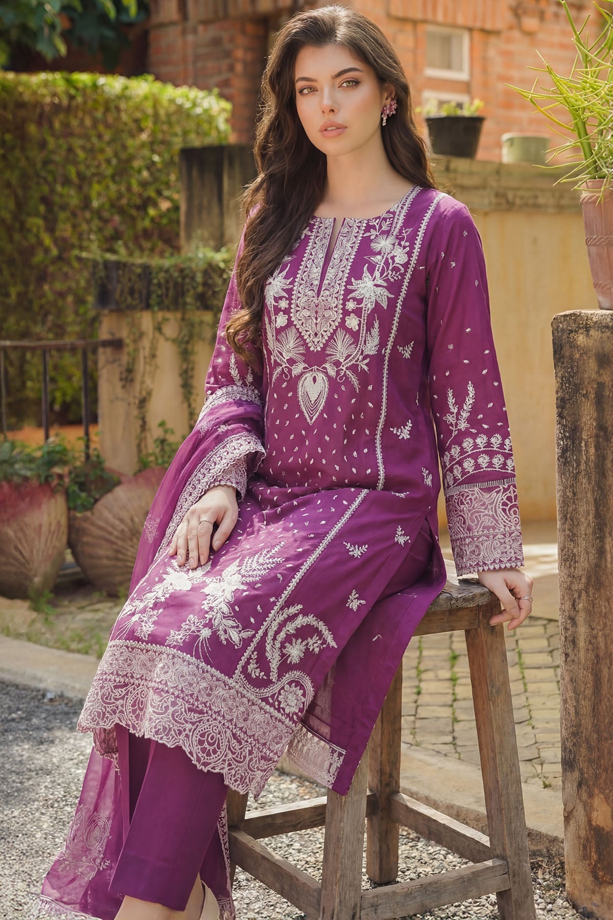 5840-ORCHID EMBROIDERED LAWN UNSTITCHED