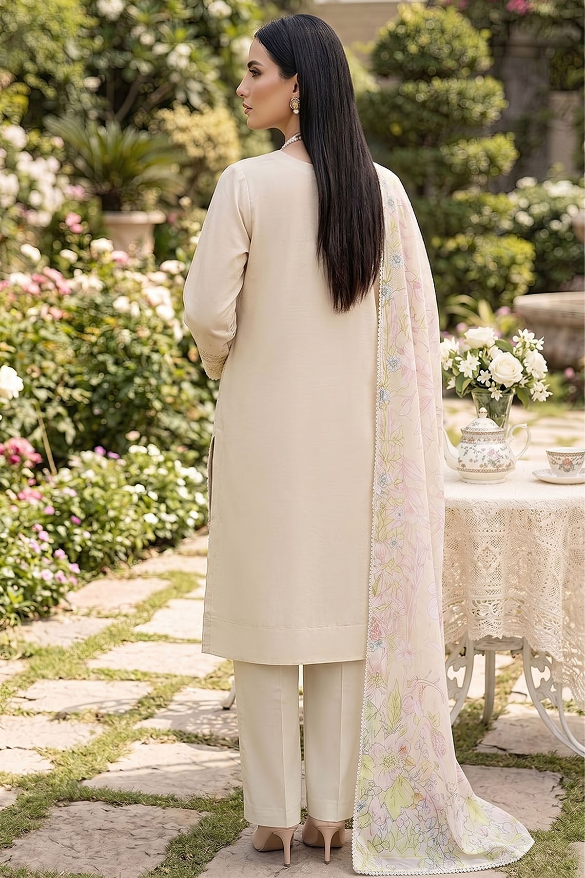 5869-SARAH EMBROIDERED LAWN UNSTITCHED