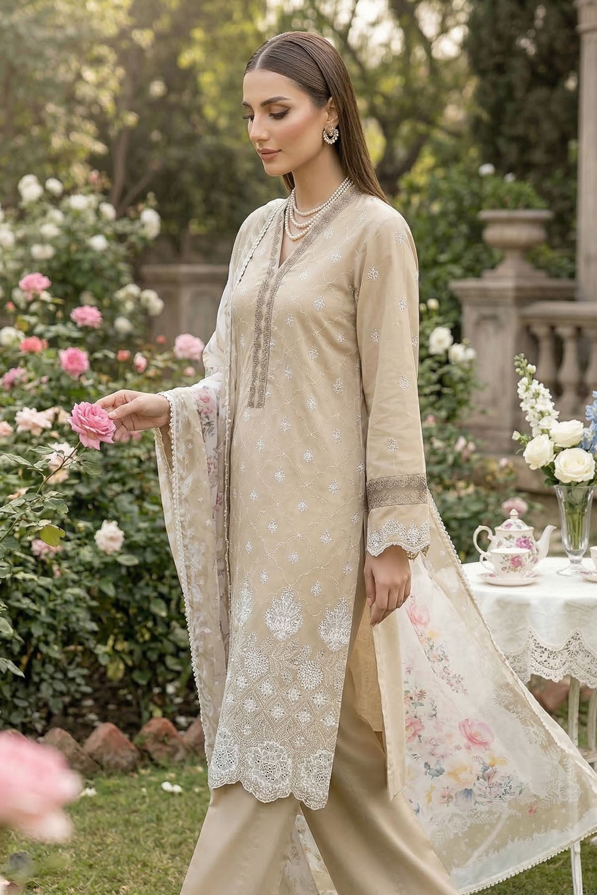 5870-GRACE EMBROIDERED LAWN UNSTITCHED