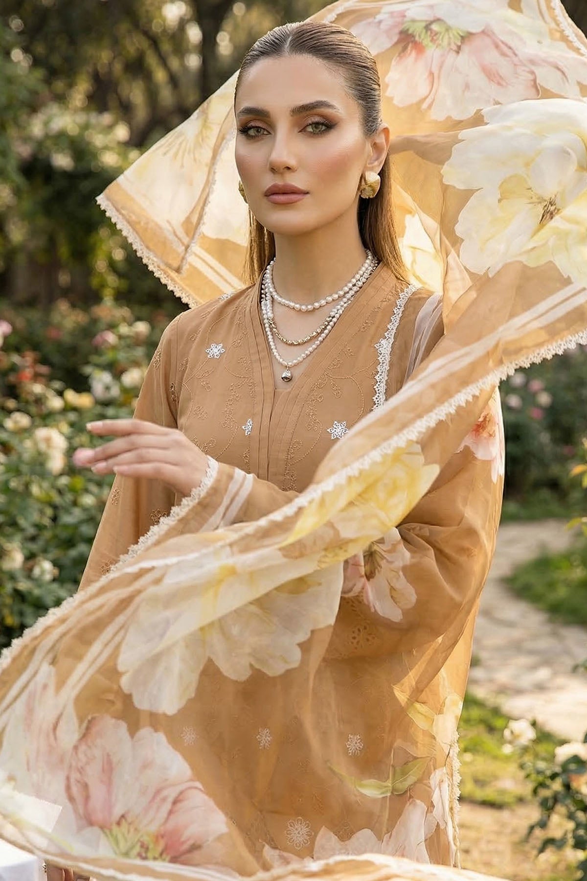 5873-HANNAH EMBROIDERED LAWN UNSTITCHED