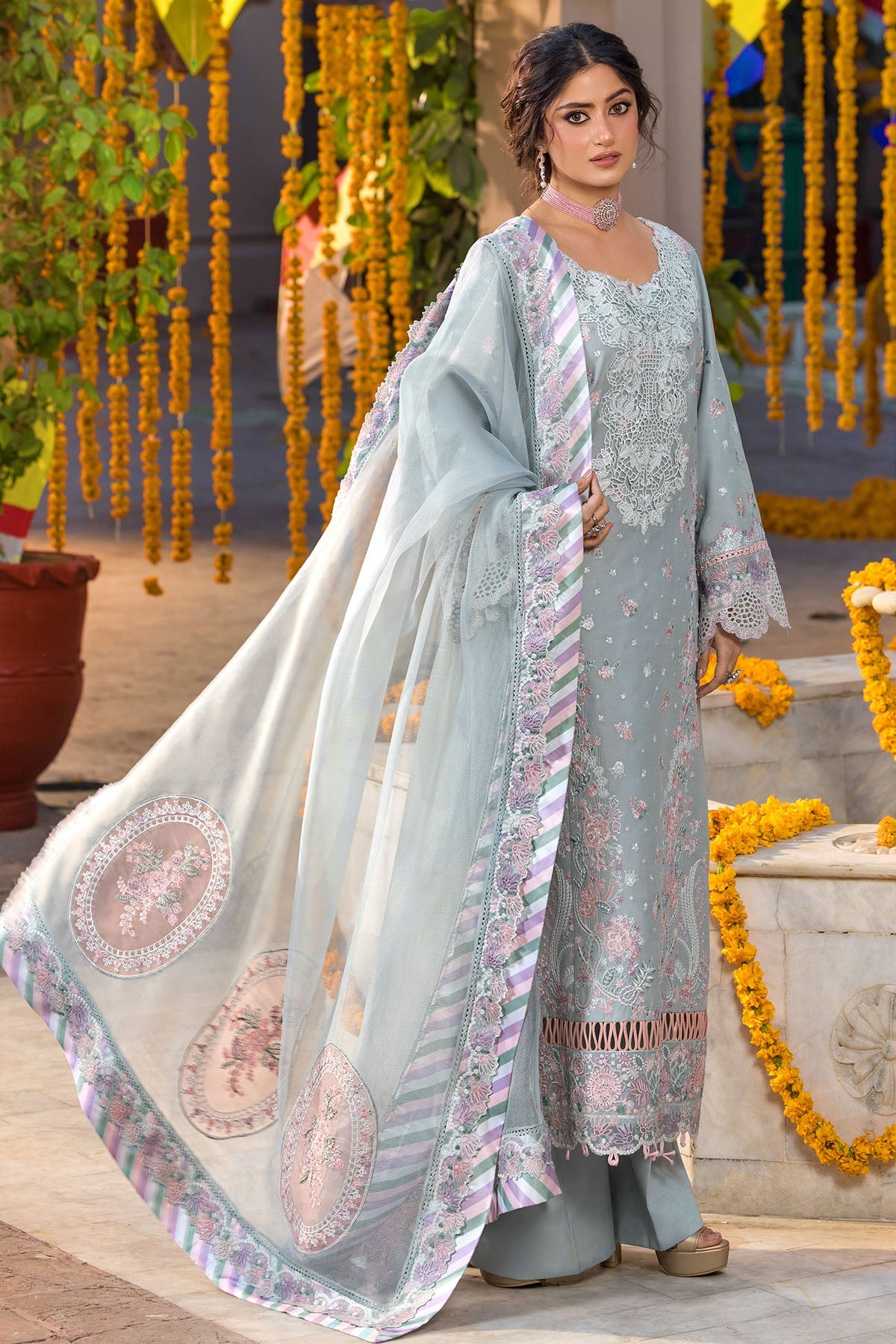 5921-DEW EMBROIDERED LAWN STITCHED