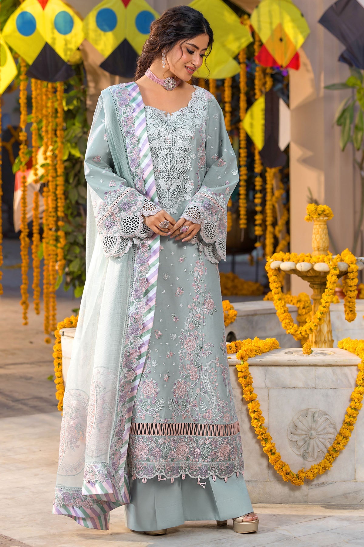 5921-DEW EMBROIDERED LAWN STITCHED