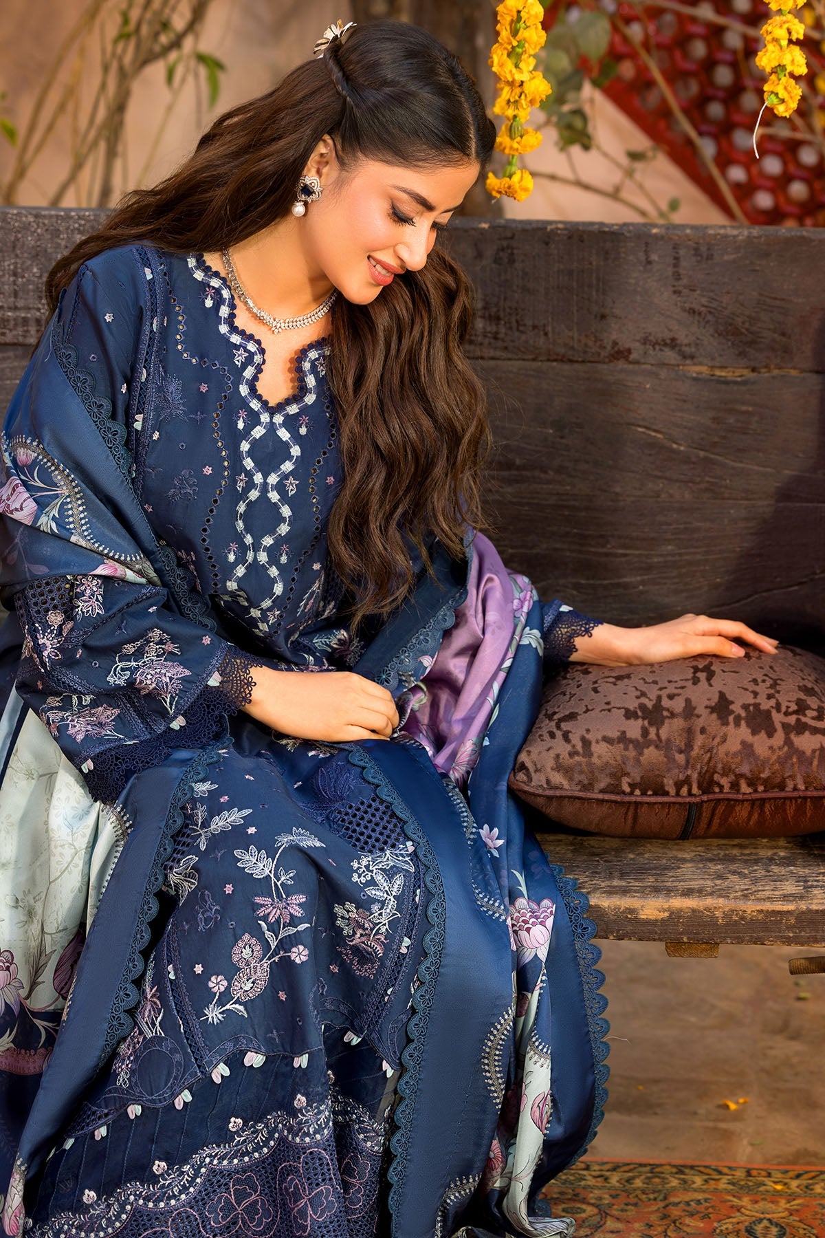 5929-ZARIAKIWI EMBROIDERED LAWN STITCHED