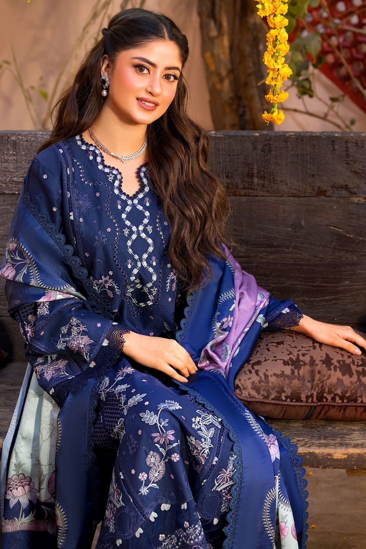 5929-ZARIAKIWI EMBROIDERED LAWN STITCHED