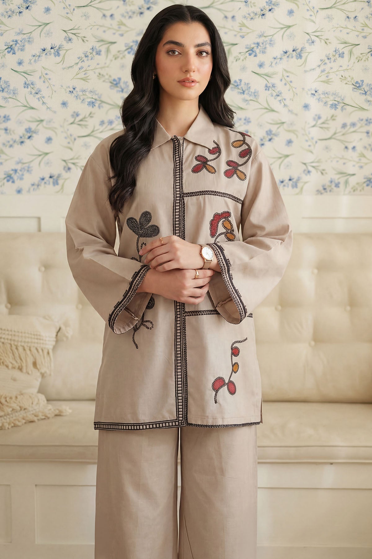 5943-ARIA EMBROIDERED CAMBRIC STITCHED