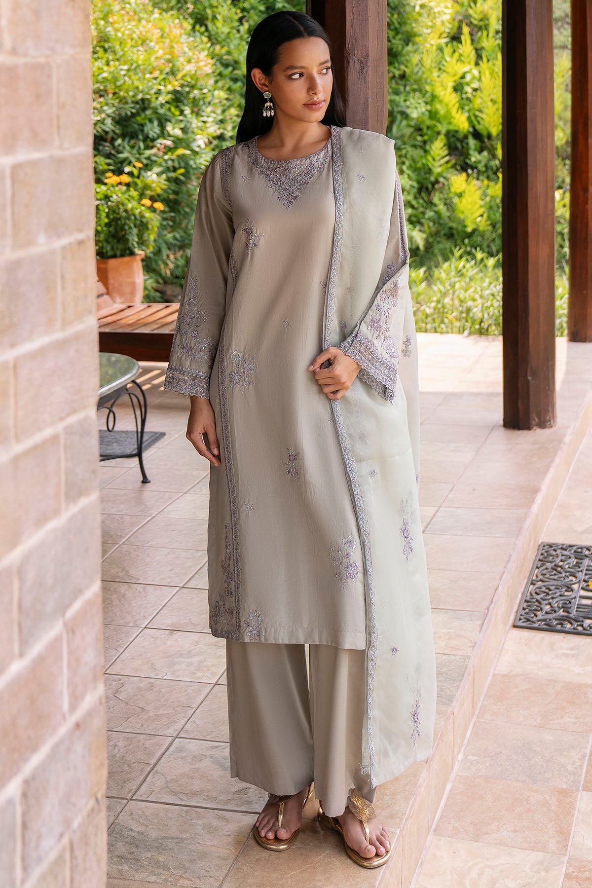 5995-FRAGOLA EMBROIDERED LAWN STITCHED