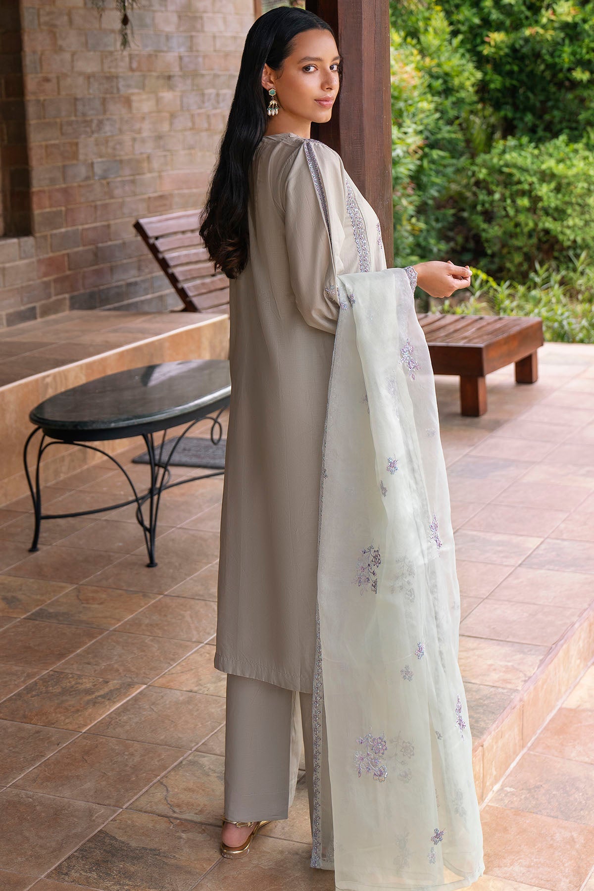 5995-FRAGOLA EMBROIDERED LAWN STITCHED