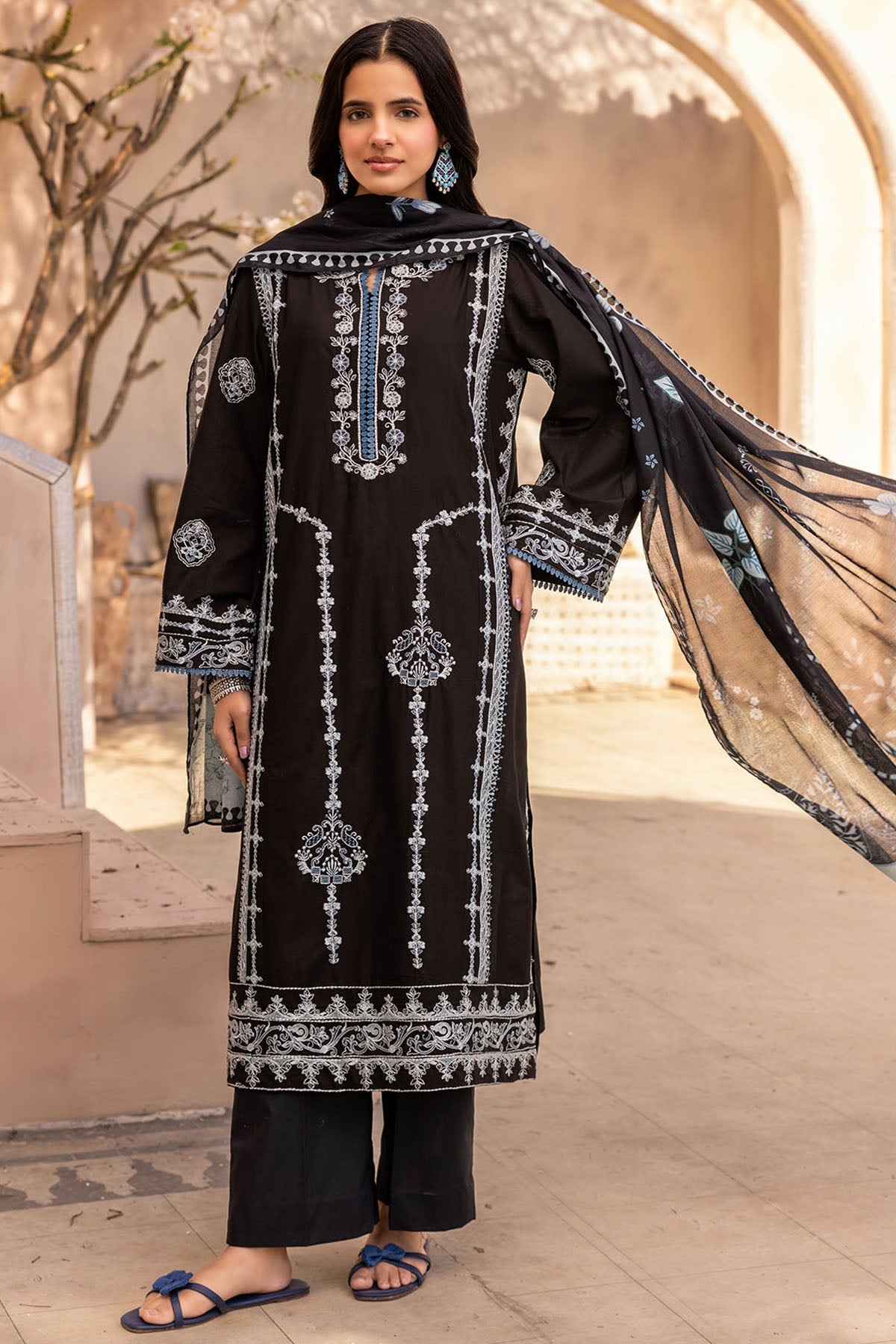 6038-IZEL EMBROIDERED LAWN UNSTITCHED