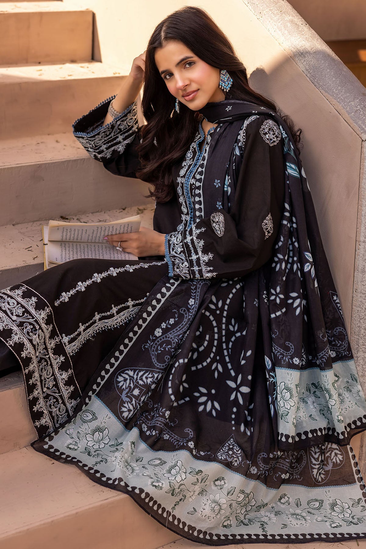 6038-IZEL EMBROIDERED LAWN UNSTITCHED