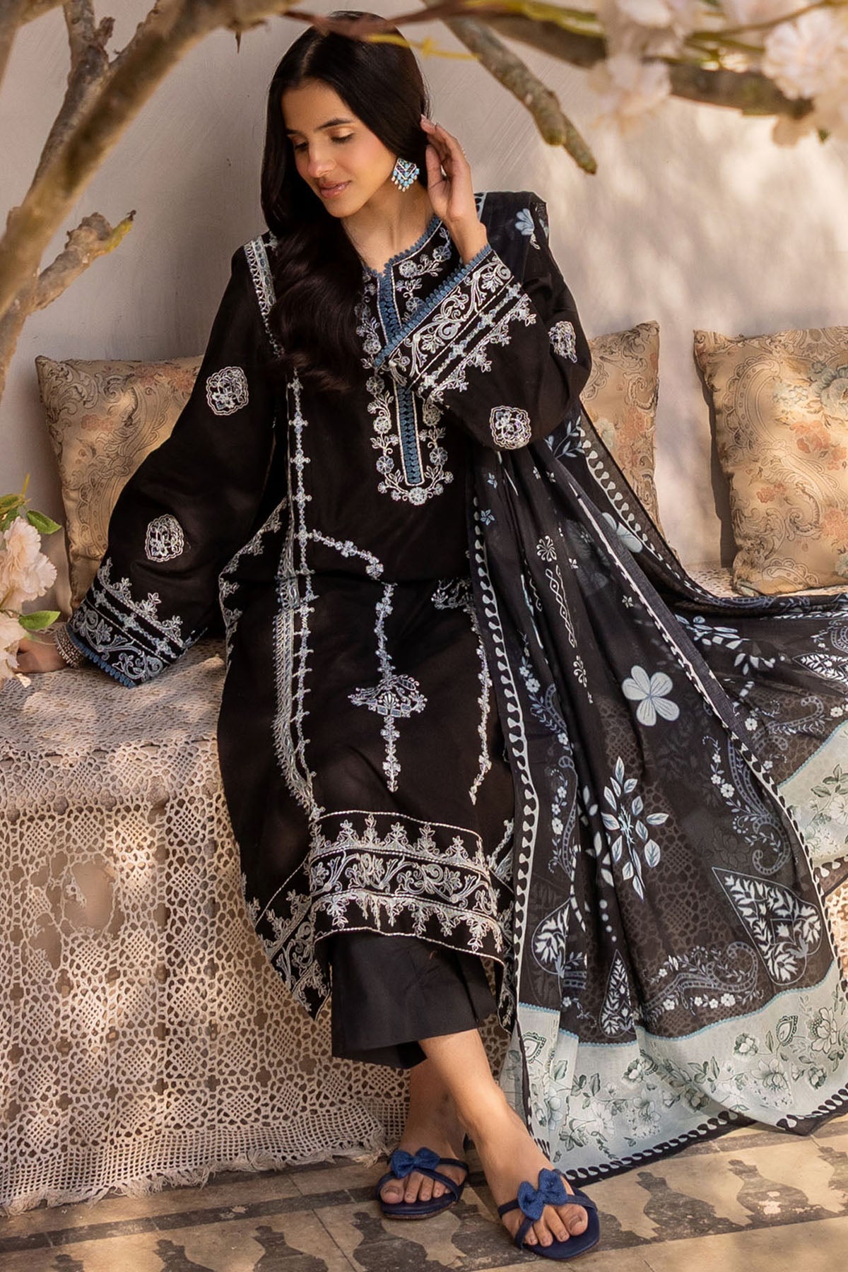6038-IZEL EMBROIDERED LAWN UNSTITCHED