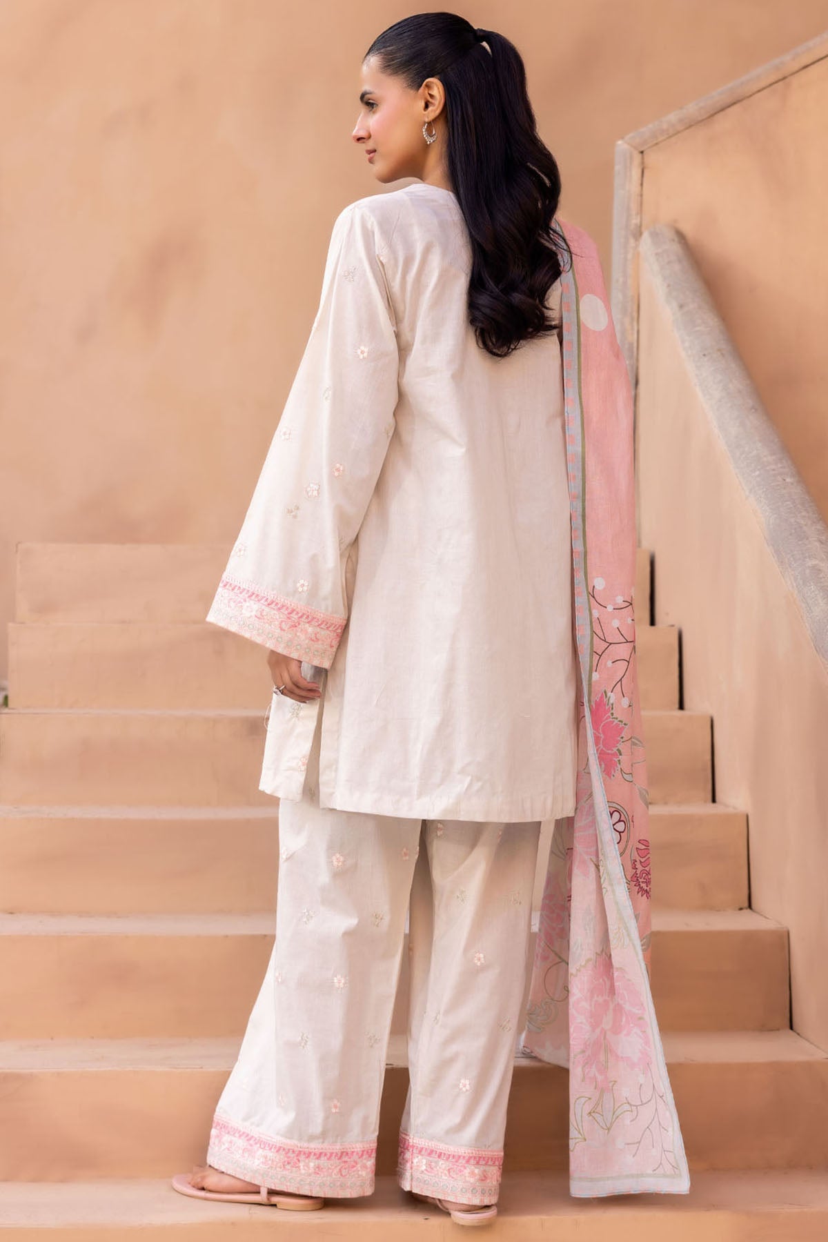 6040-ERVA EMBROIDERED LAWN UNSTITCHED