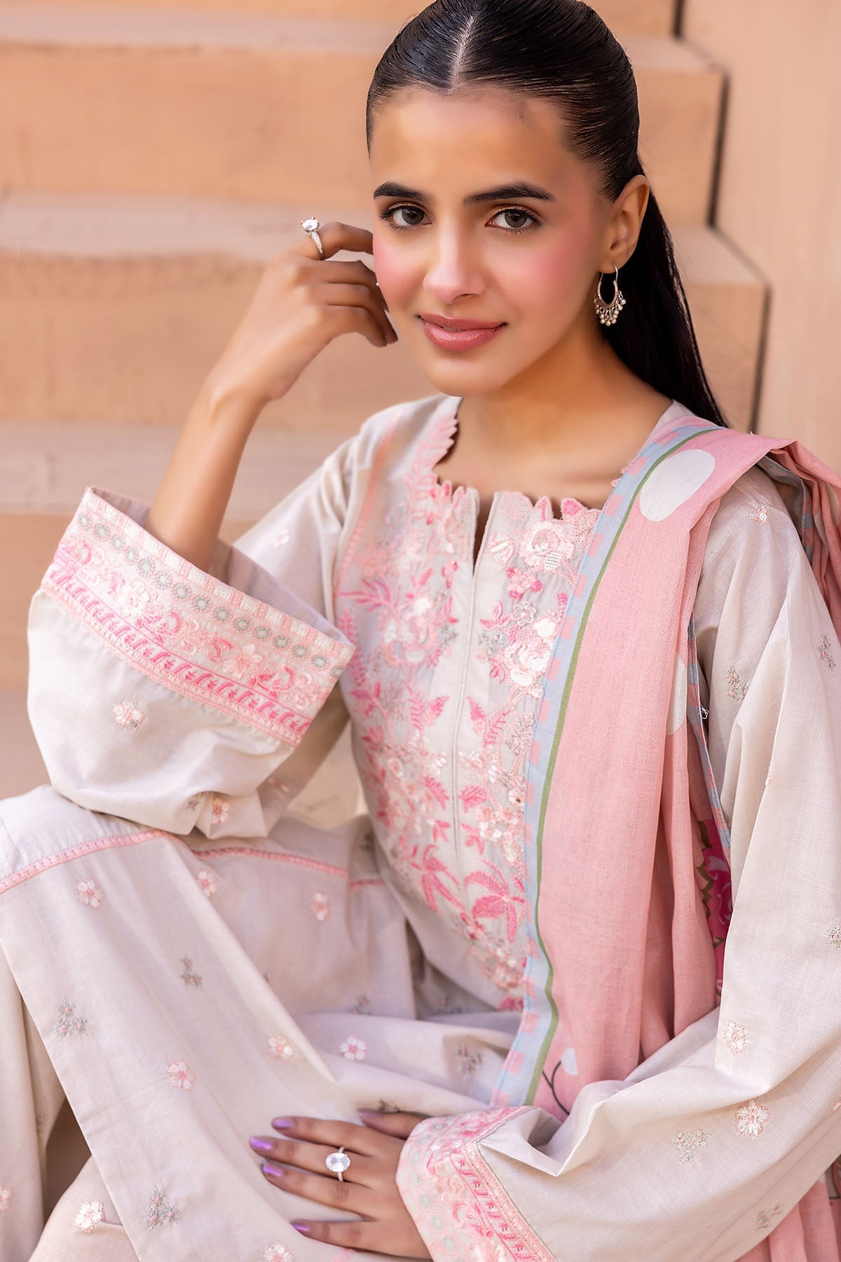 6040-ERVA EMBROIDERED LAWN UNSTITCHED