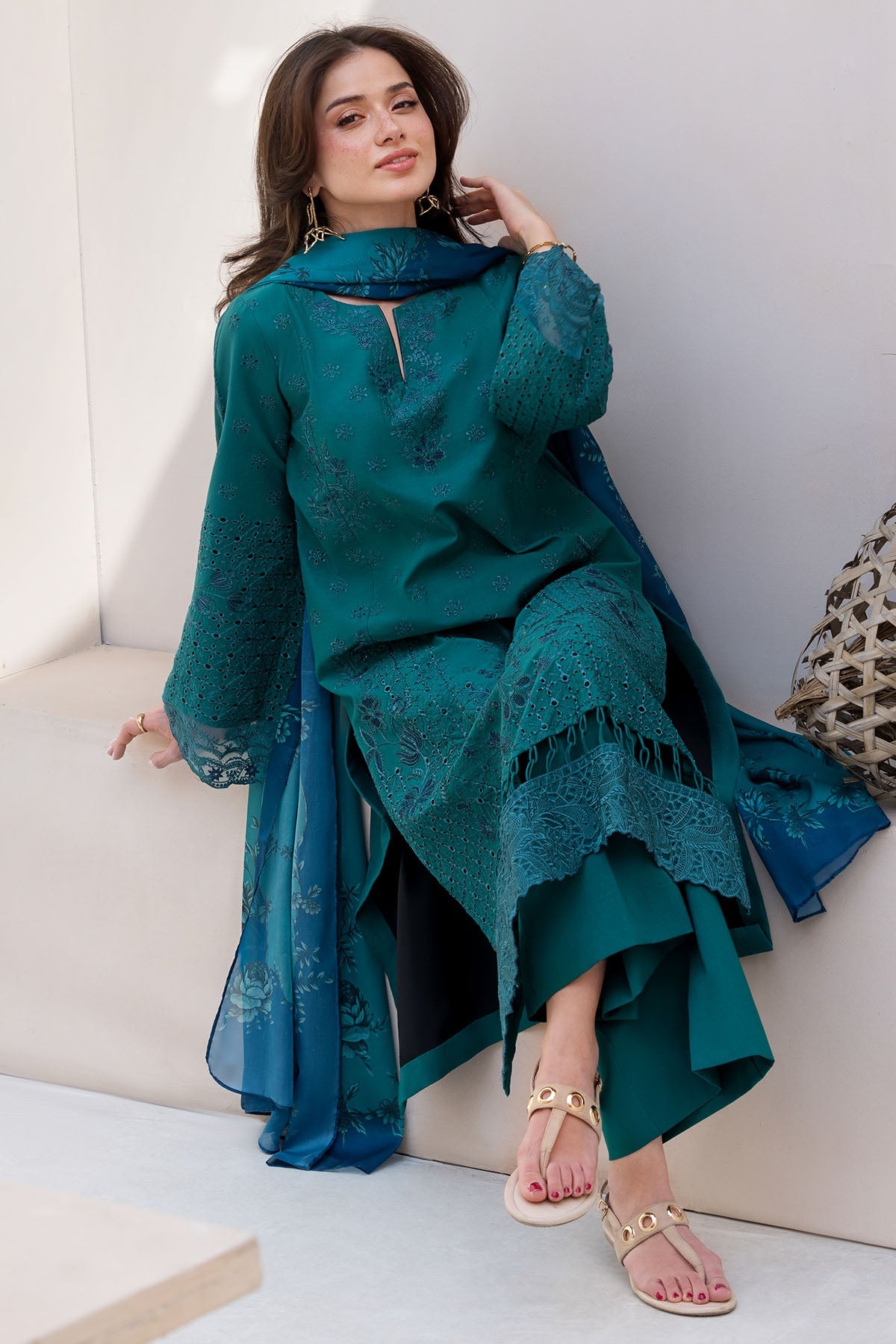 6063-ABIGAL EMBROIDERED LAWN STITCHED