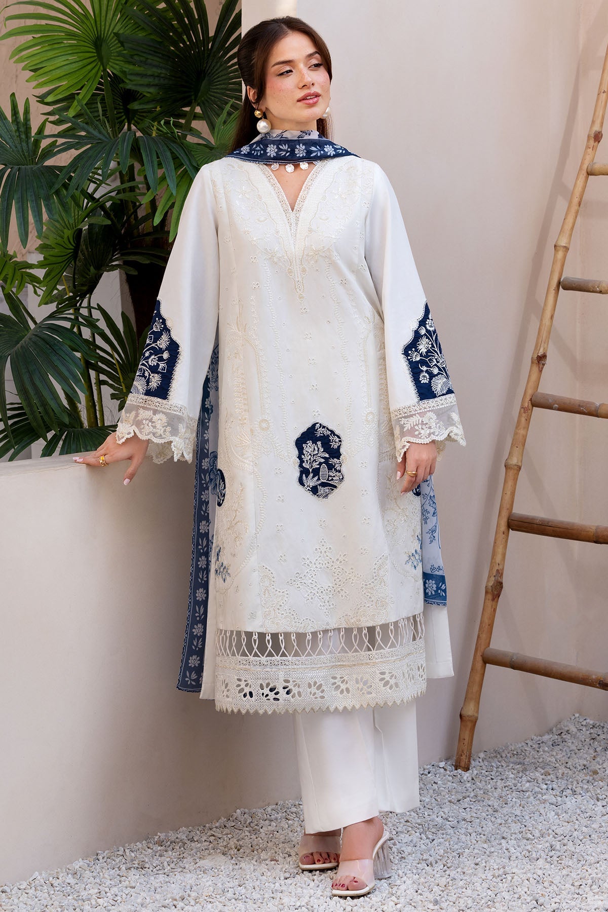 6070-MTNA EMBROIDERED LAWN STITCHED