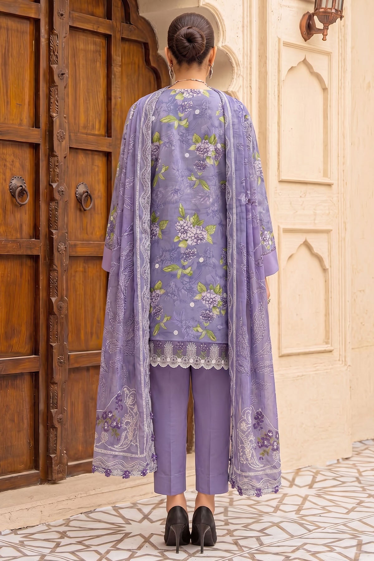 6082-MAI EMBROIDERED LAWN UNSTITCHED