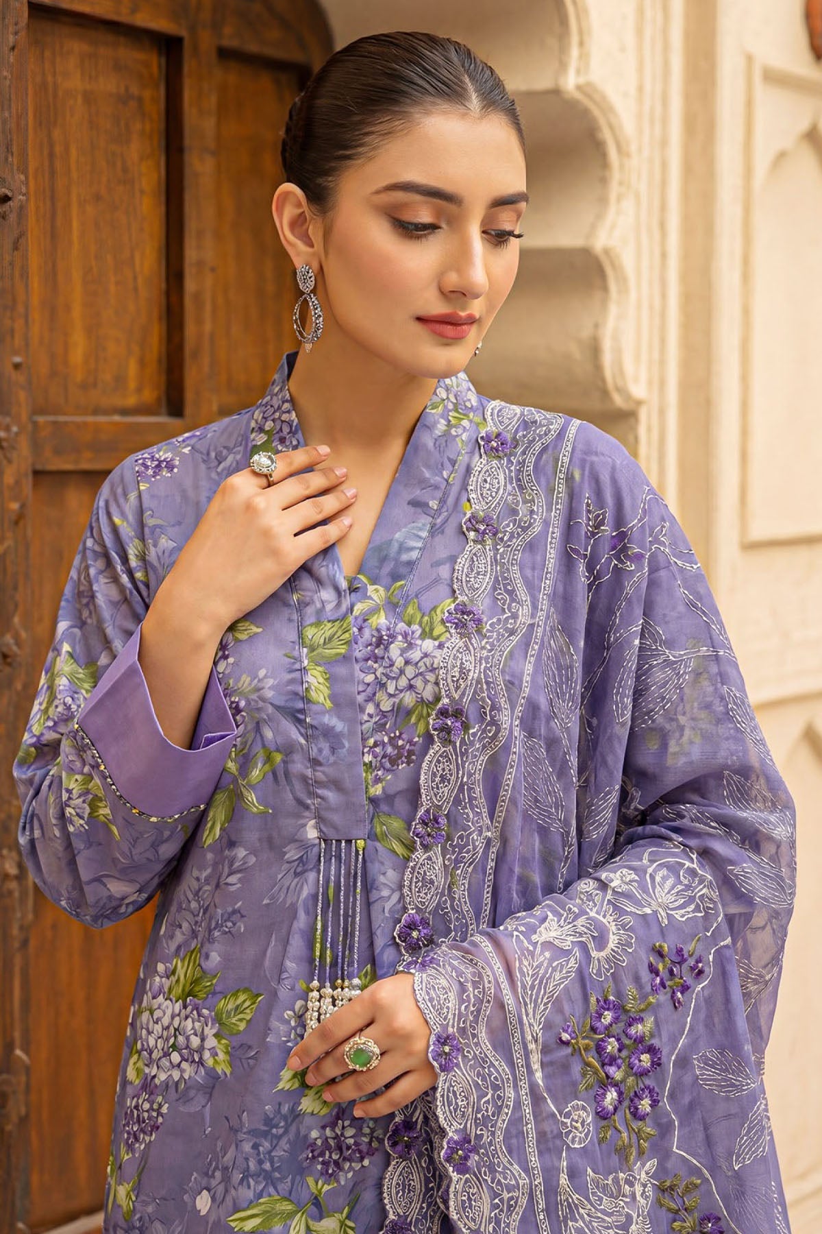 6082-MAI EMBROIDERED LAWN UNSTITCHED