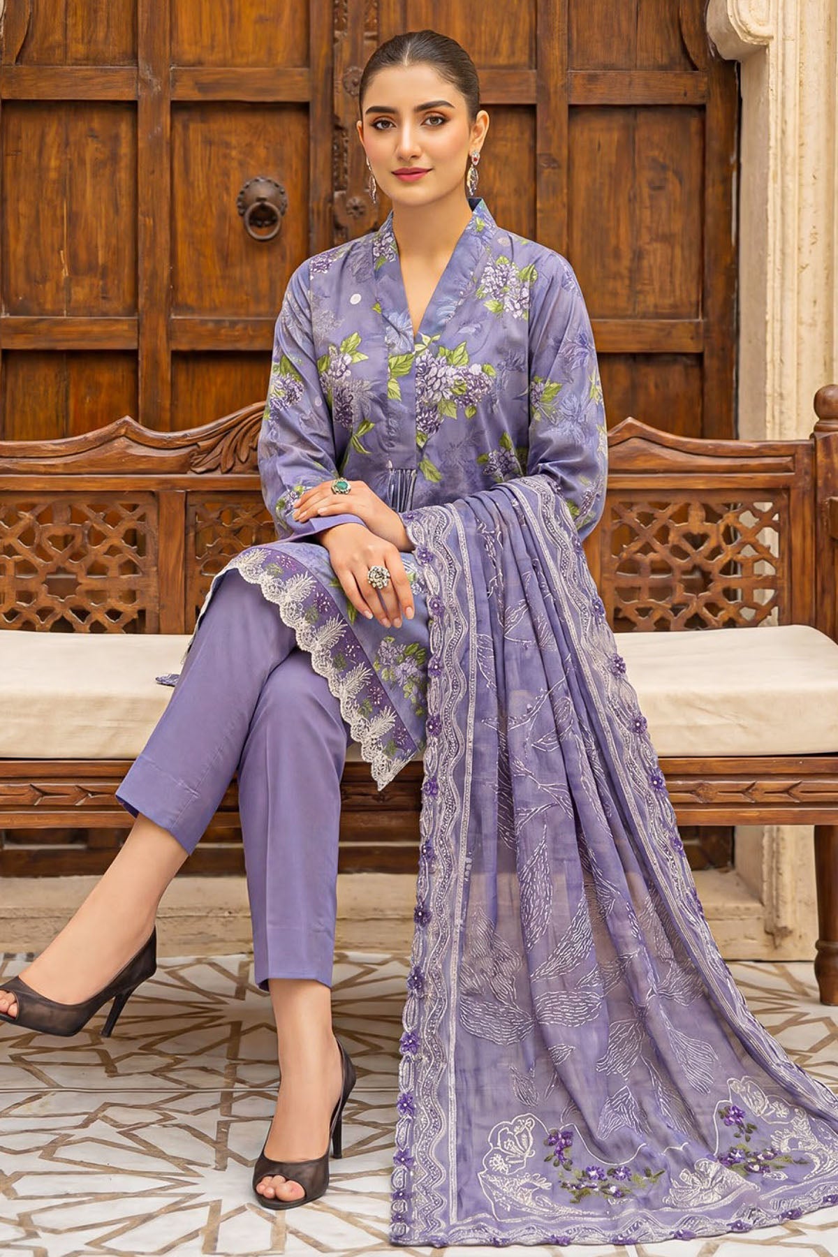 6082-MAI EMBROIDERED LAWN UNSTITCHED