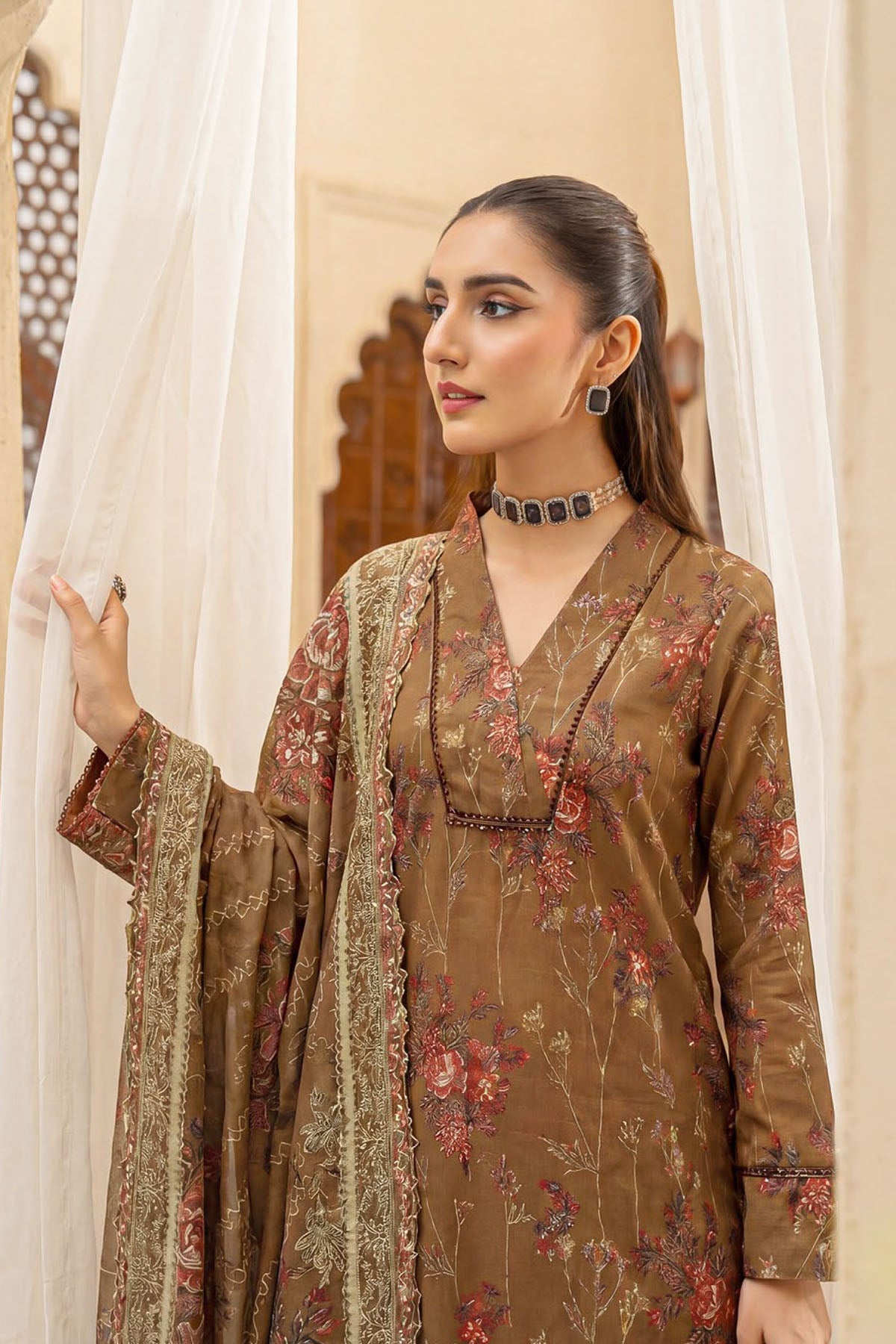 6084-DIRA EMBROIDERED LAWN UNSTITCHED