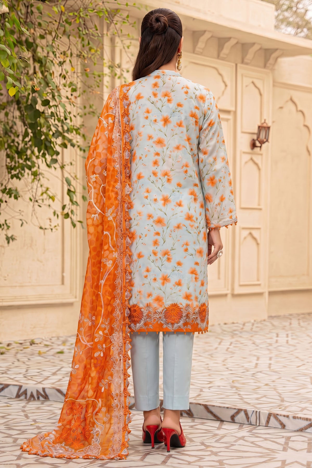 6085-ARI EMBROIDERED LAWN UNSTITCHED