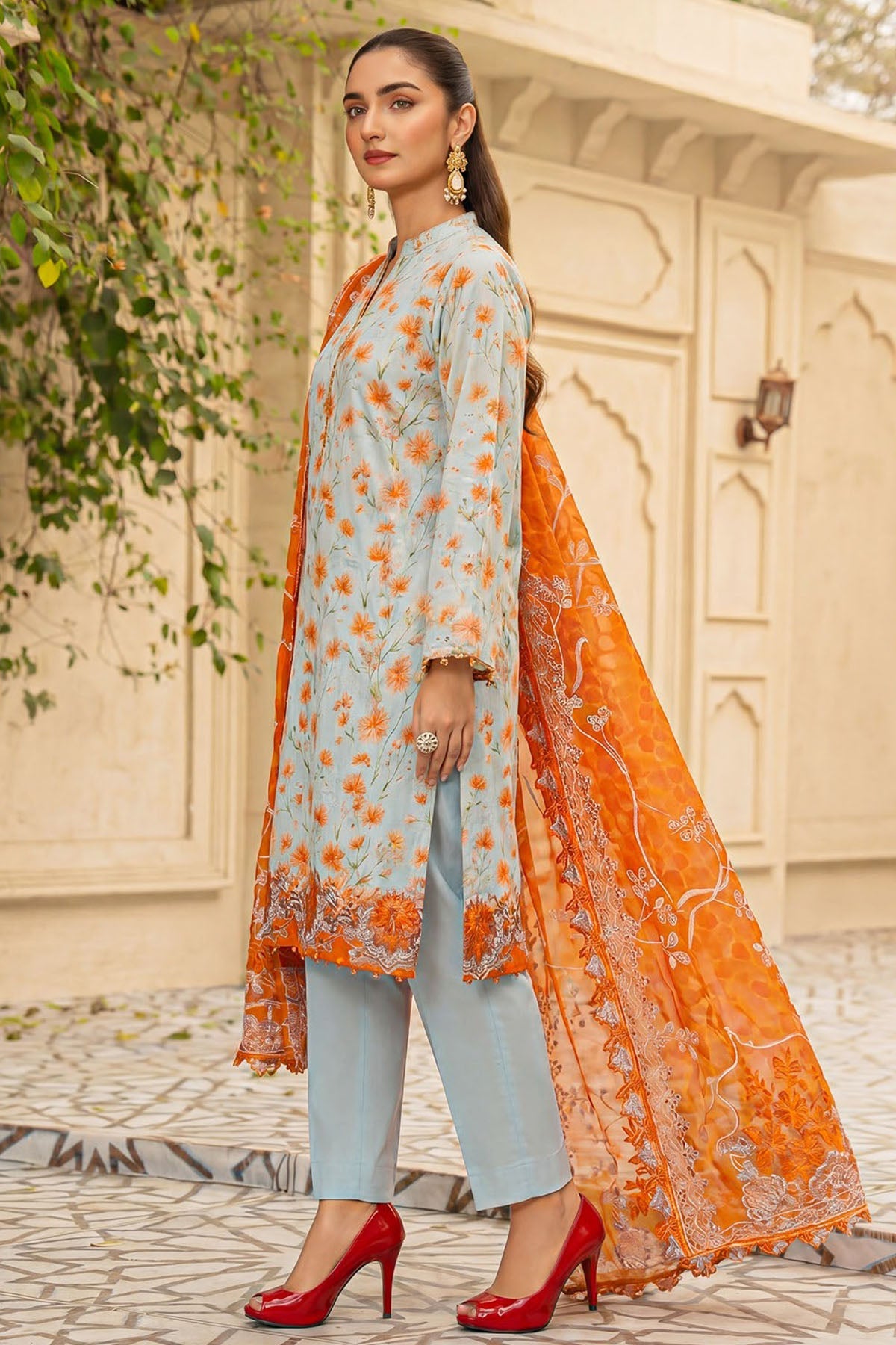 6085-ARI EMBROIDERED LAWN UNSTITCHED