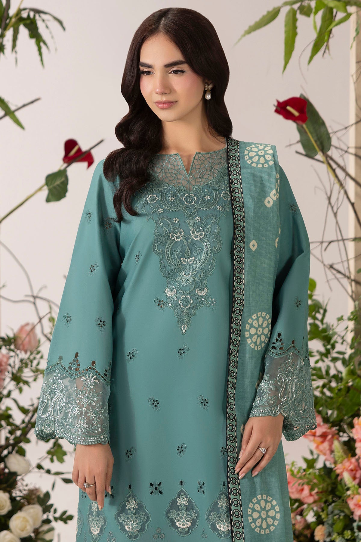 6104-CILIEGIA EMBROIDERED LAWN STITCHED