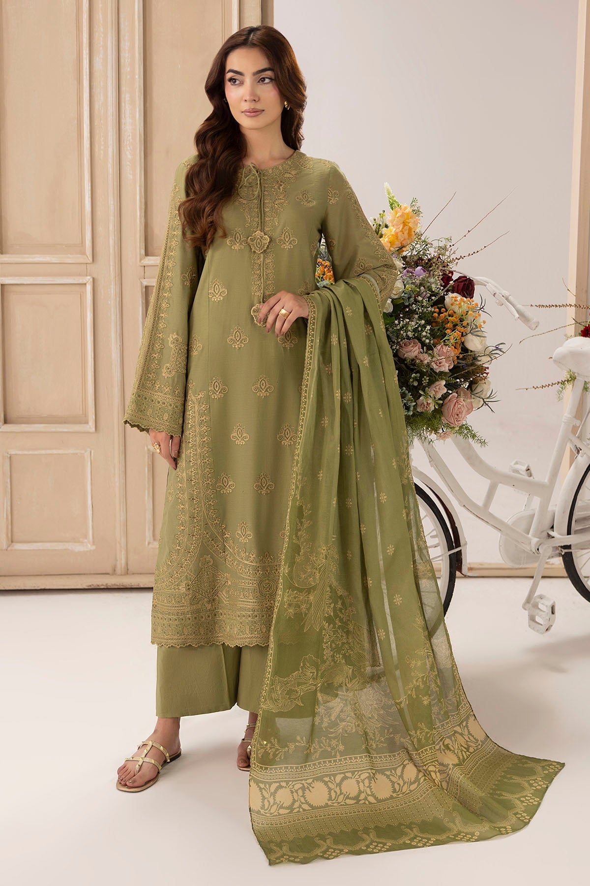 6106-PESCA EMBROIDERED LAWN STITCHED