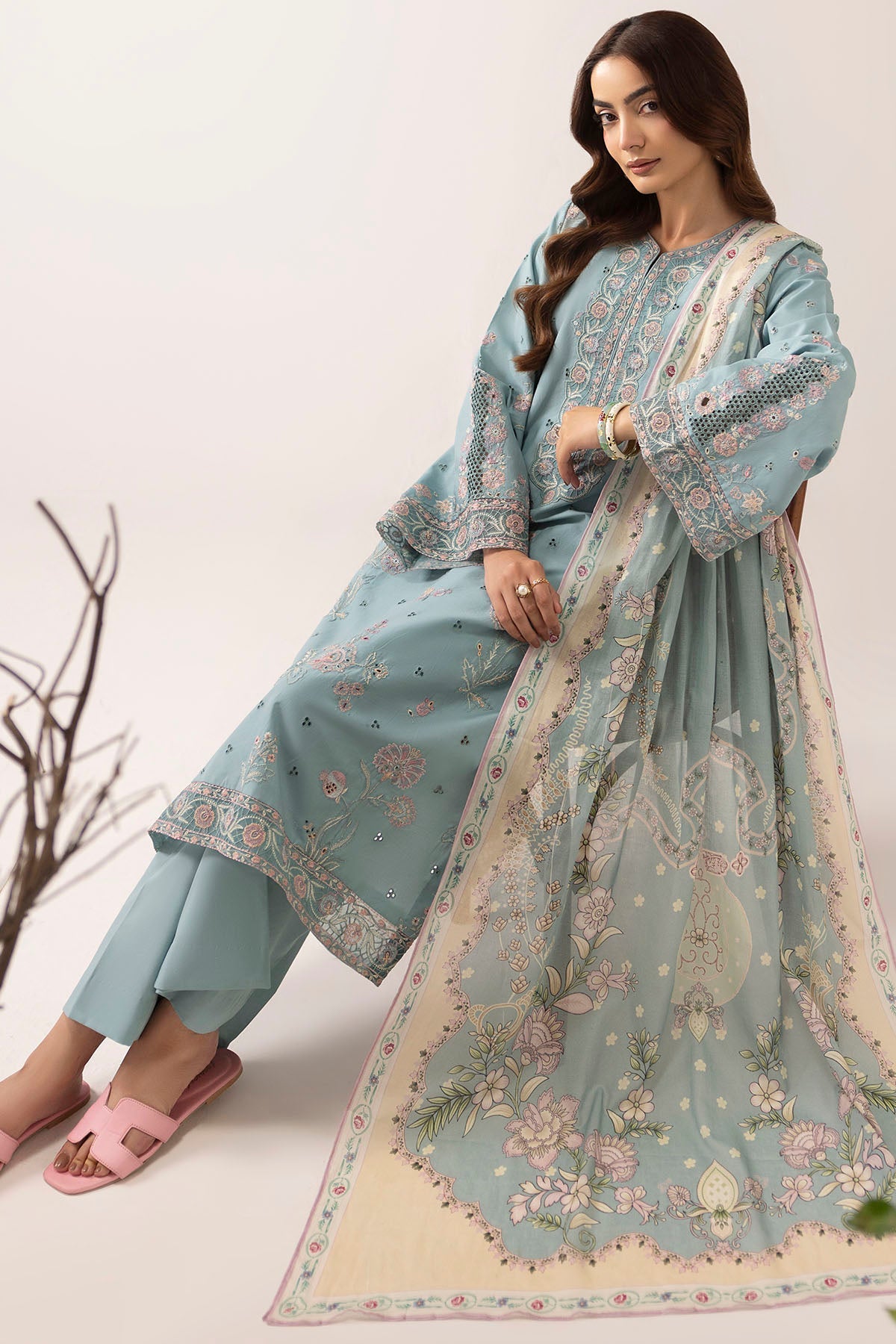 6107-NESPOLA EMBROIDERED LAWN STITCHED