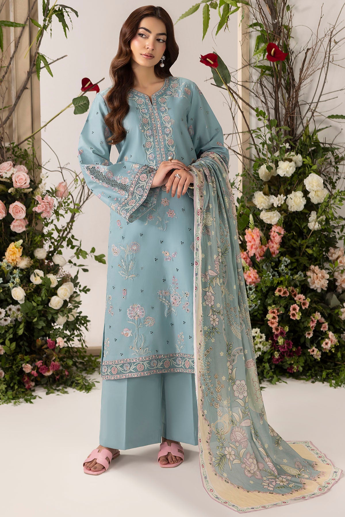 6107-NESPOLA EMBROIDERED LAWN STITCHED