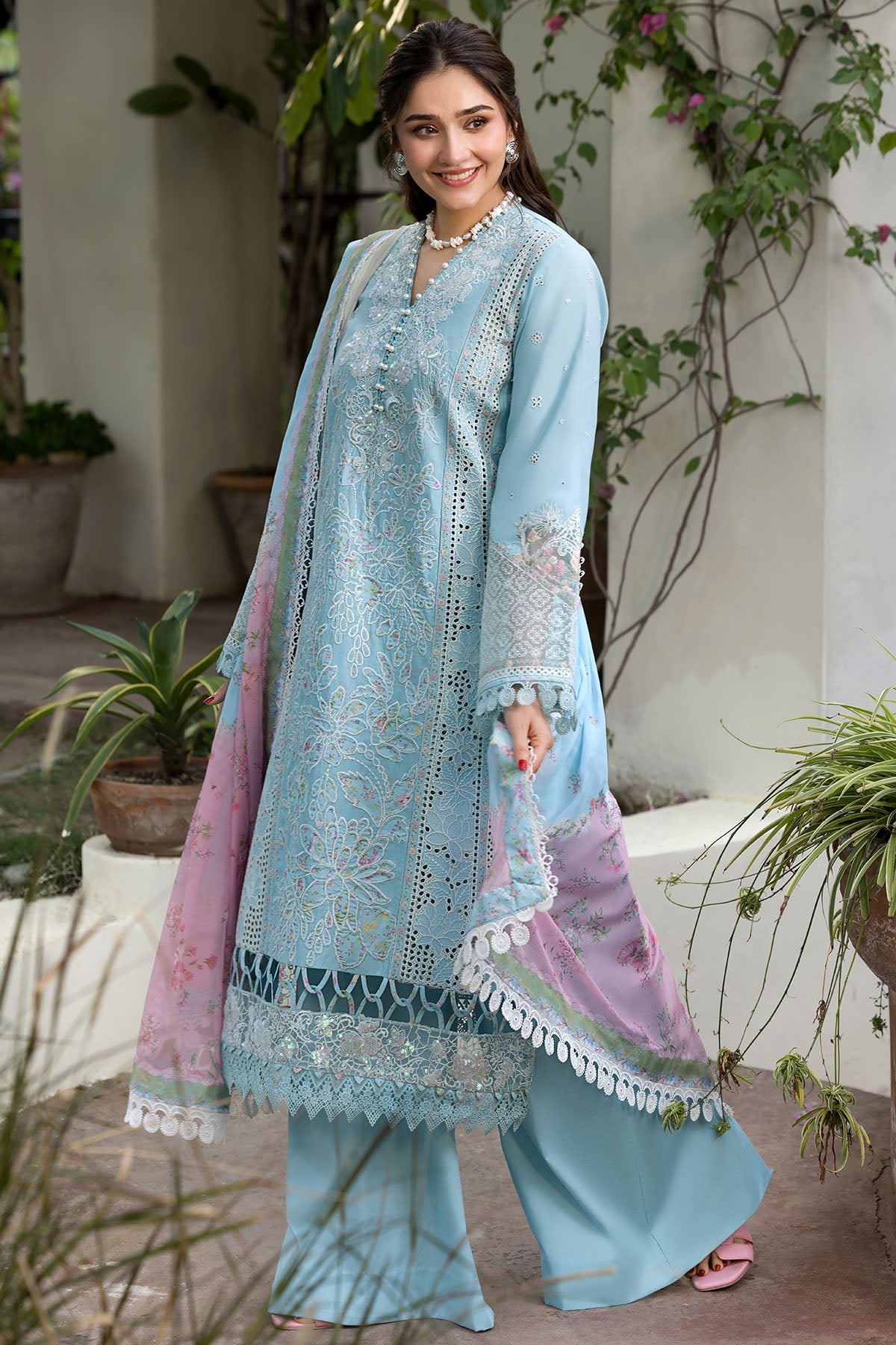 6116-VENEZIA EMBROIDERED LAWN STITCHED