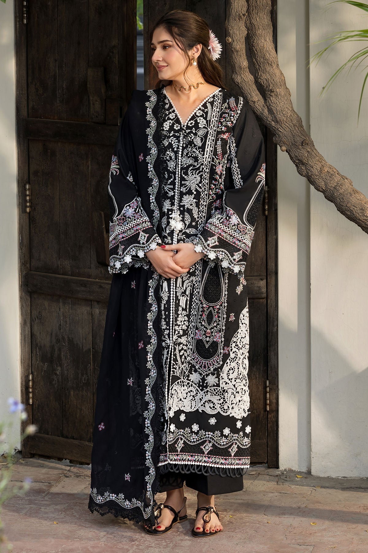 6117-LAZIO EMBROIDERED LAWN UNSTITCHED
