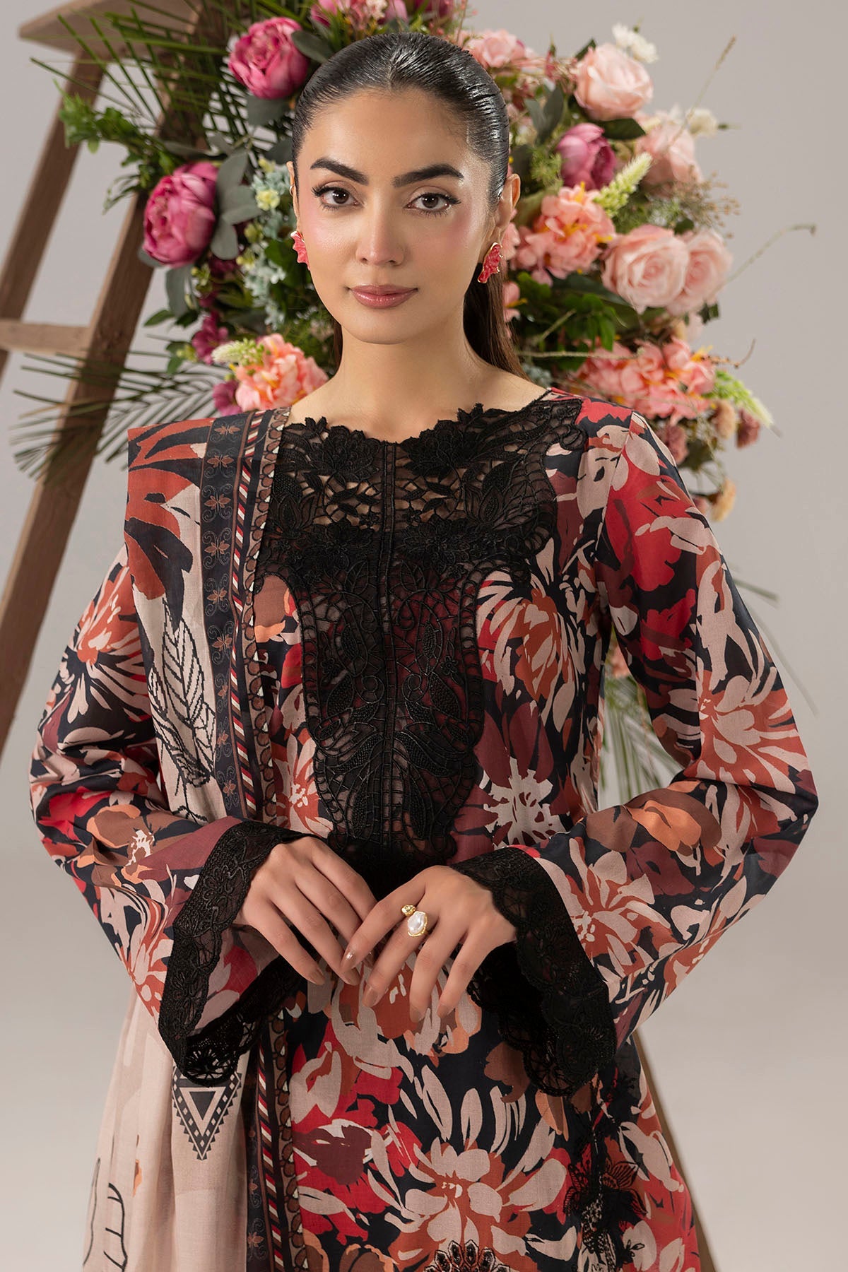 6136-ROSIE EMBROIDERED LAWN UNSTITCHED