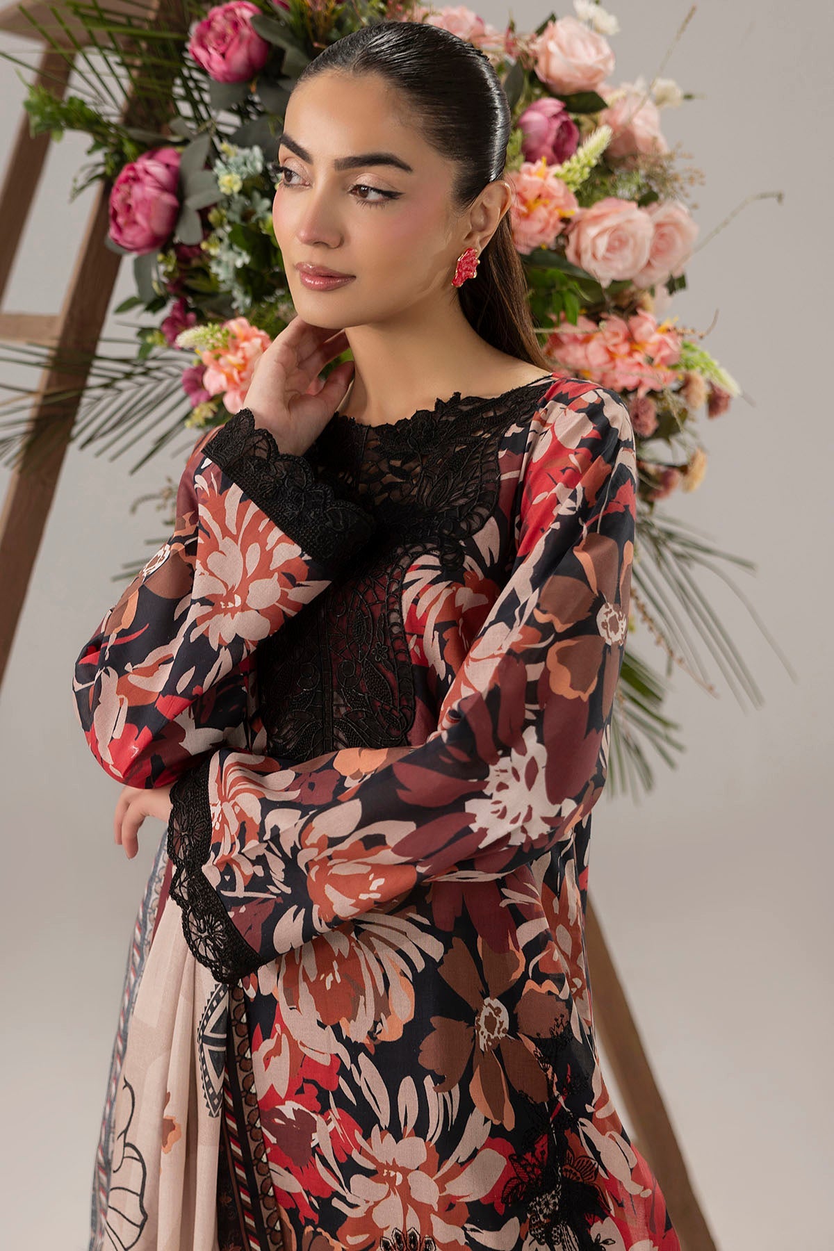 6136-ROSIE EMBROIDERED LAWN UNSTITCHED
